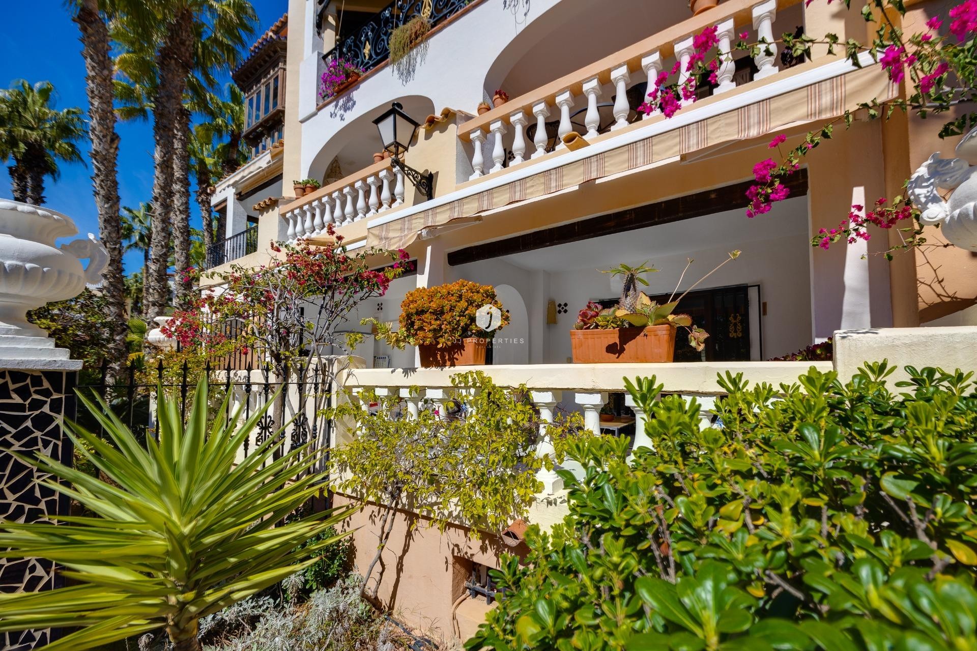 Resale - Apartment / flat -
Torrevieja - Playa de los Locos