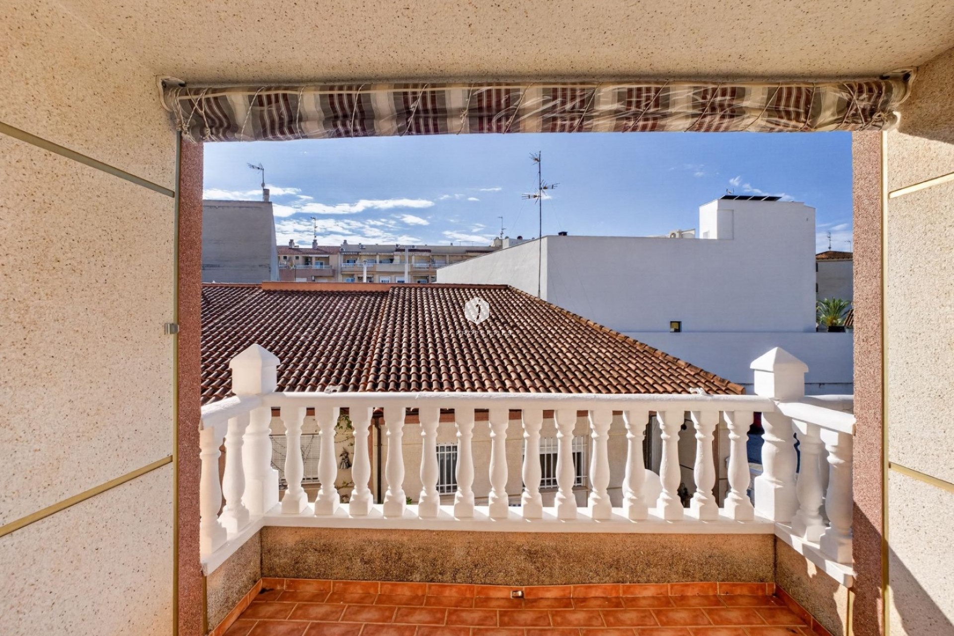 Resale - Apartment / flat -
Torrevieja - Playa de los locos
