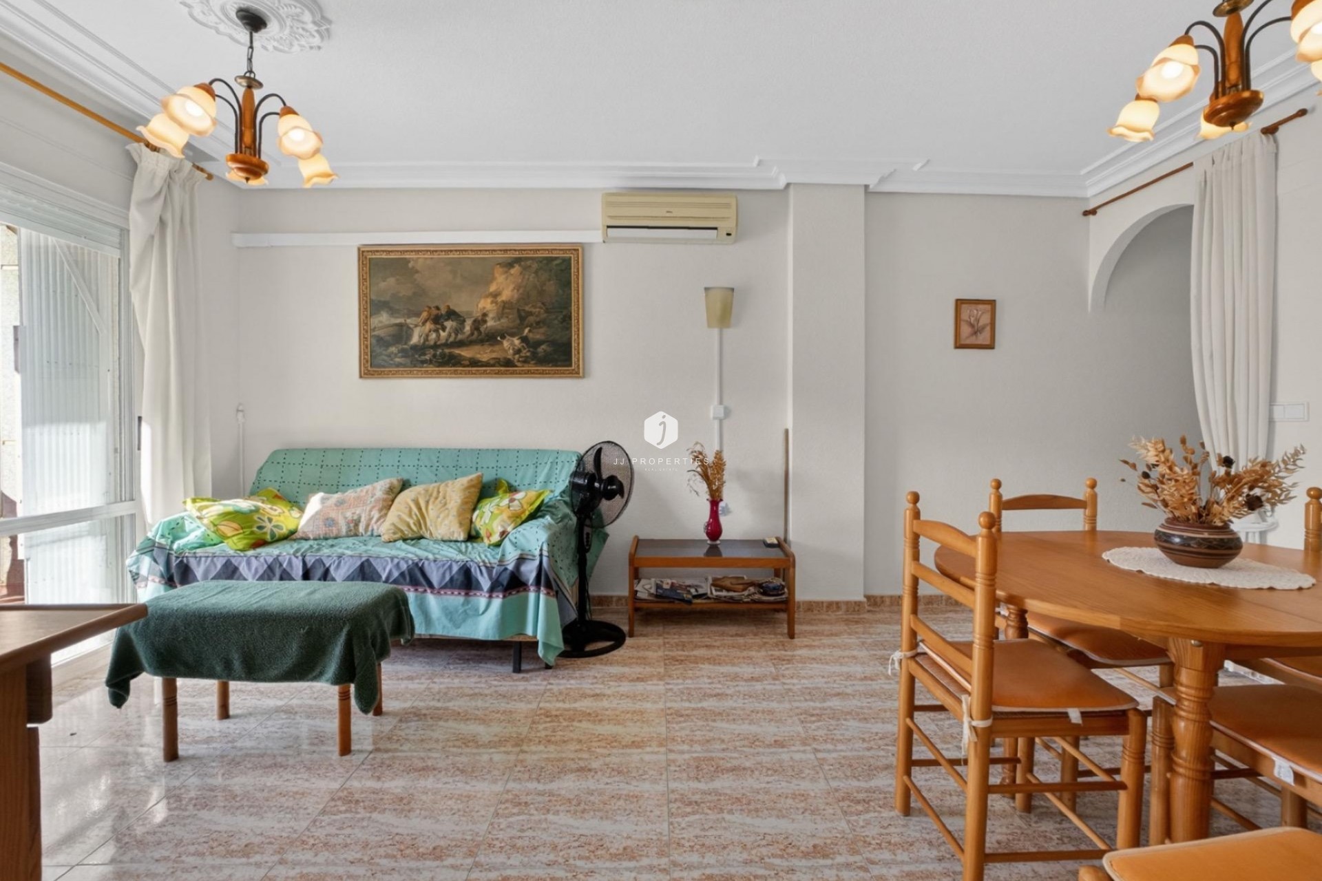 Resale - Apartment / flat -
Torrevieja - Playa de los locos