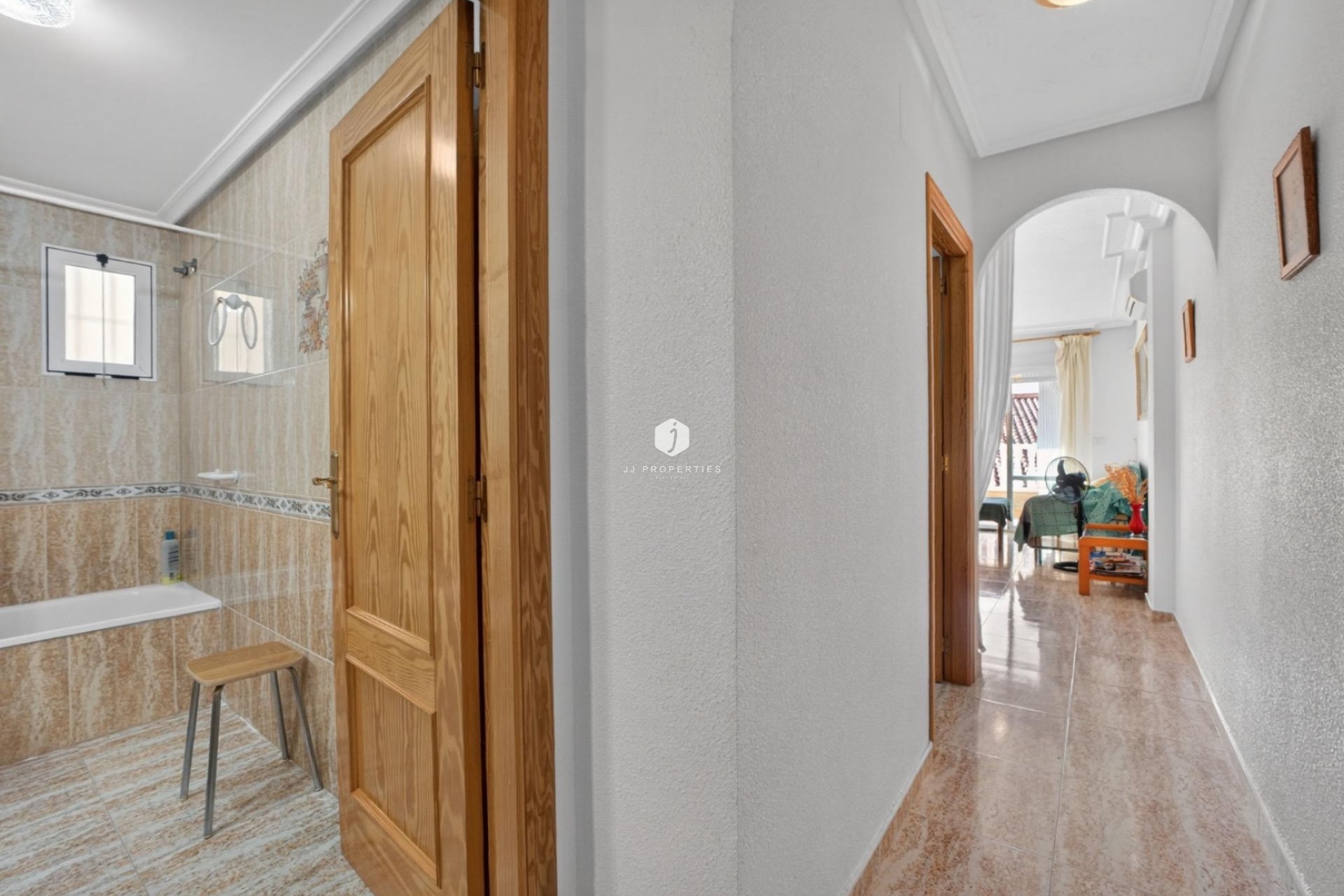 Resale - Apartment / flat -
Torrevieja - Playa de los locos