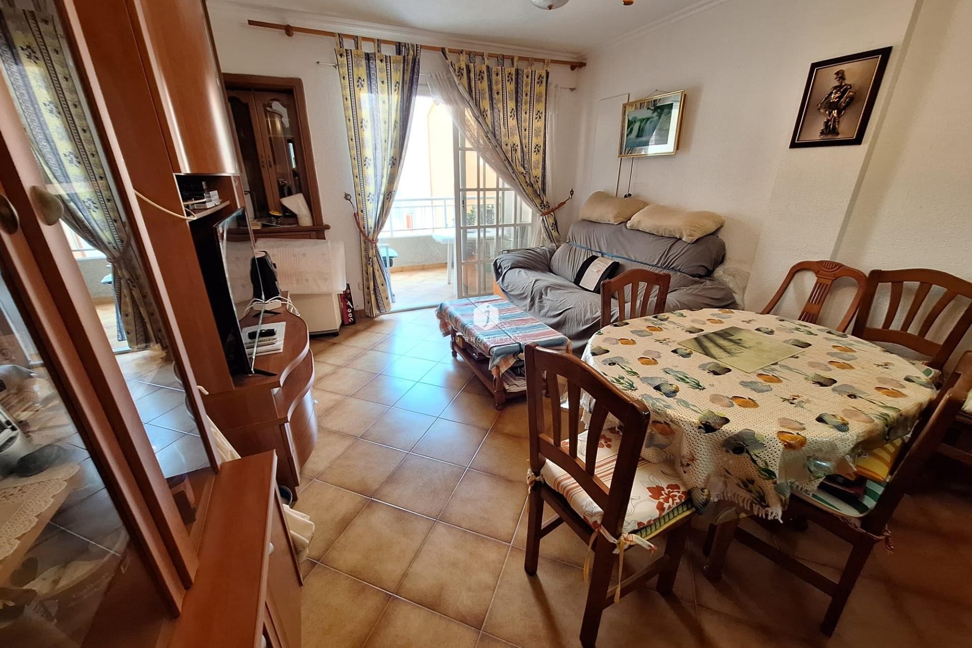 Resale - Apartment / flat -
Torrevieja - Playa de los Locos