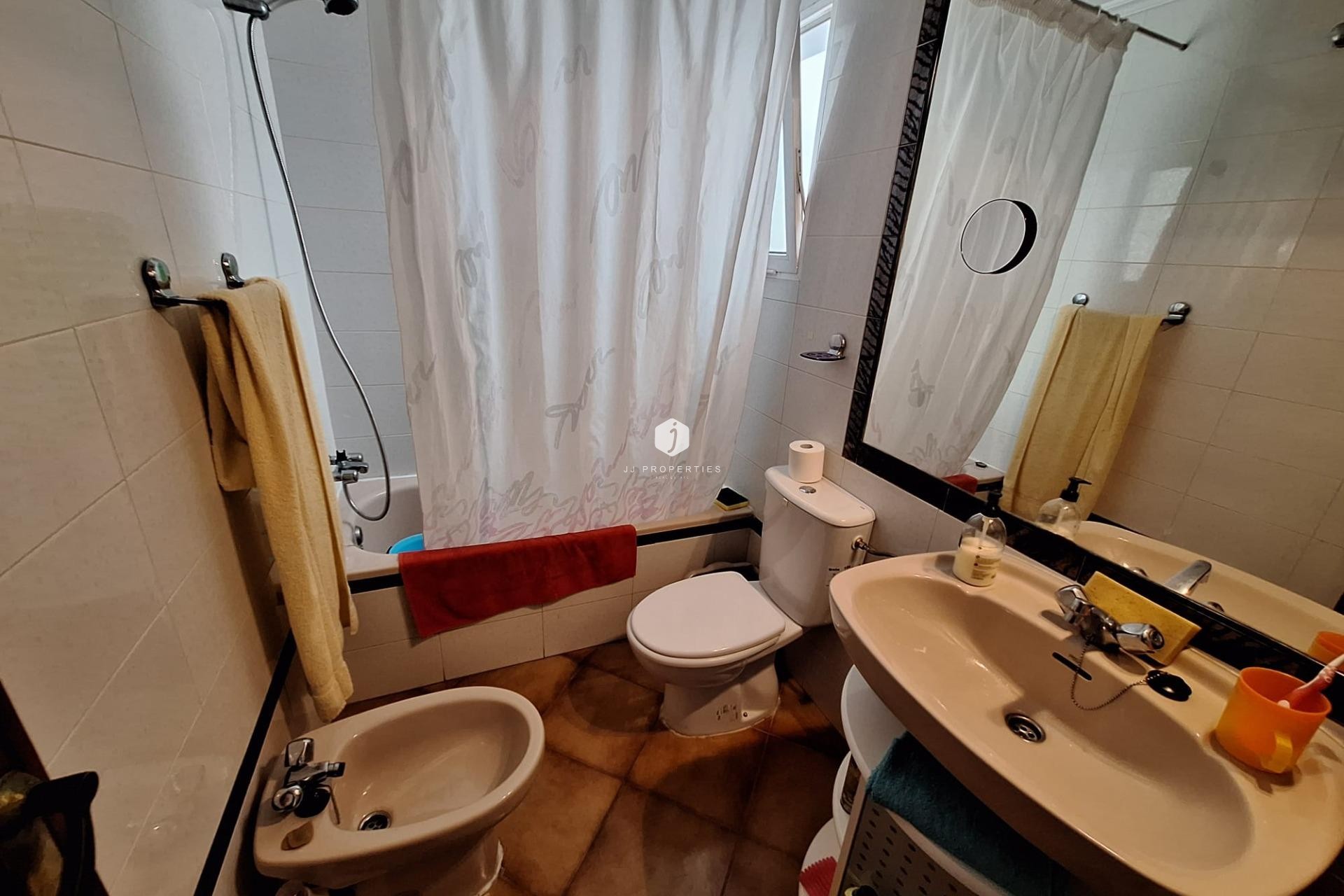 Resale - Apartment / flat -
Torrevieja - Playa de los Locos