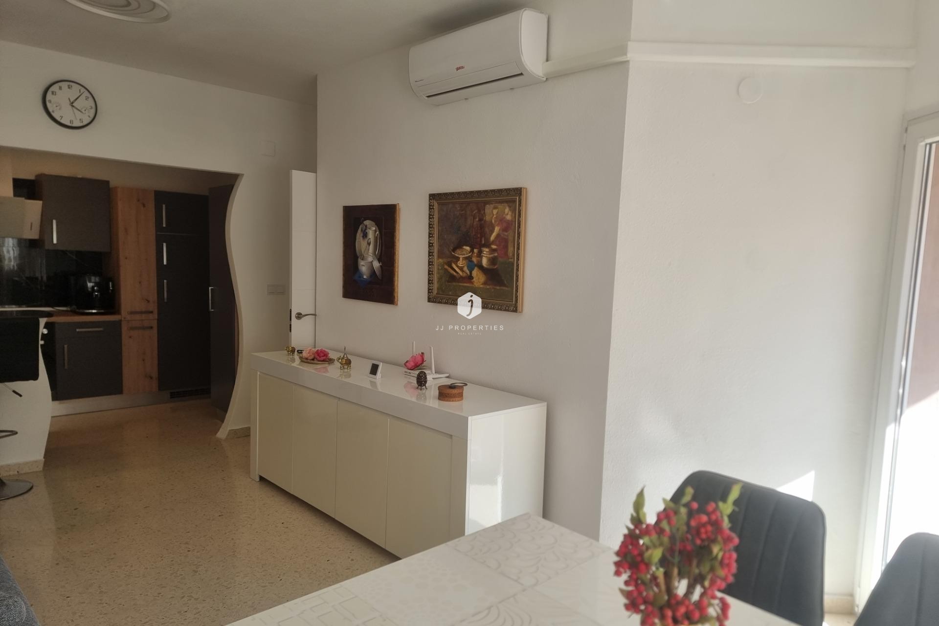Resale - Apartment / flat -
Torrevieja - Playa de los Locos