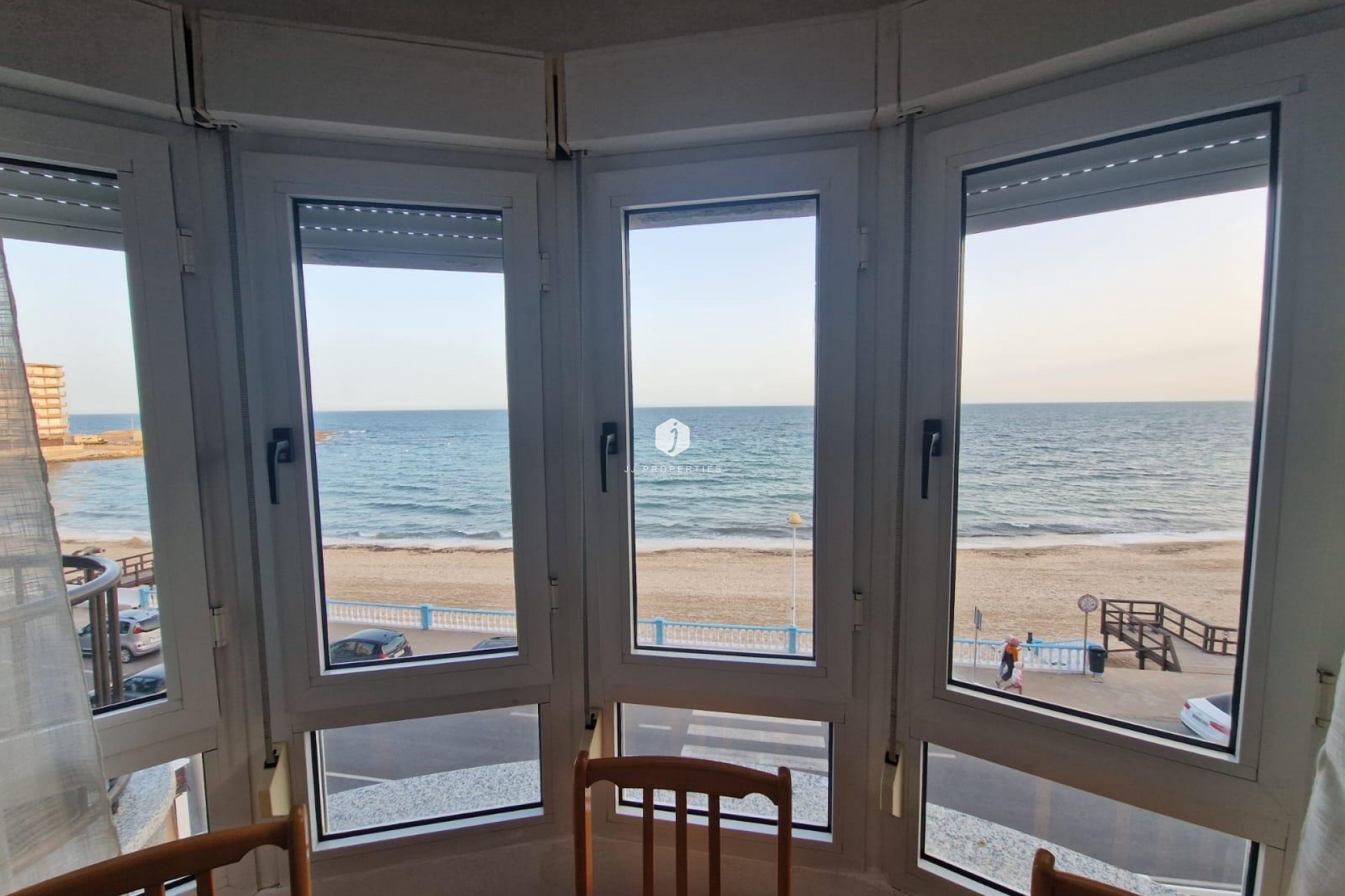 Resale - Apartment / flat -
Torrevieja - Playa de los Locos