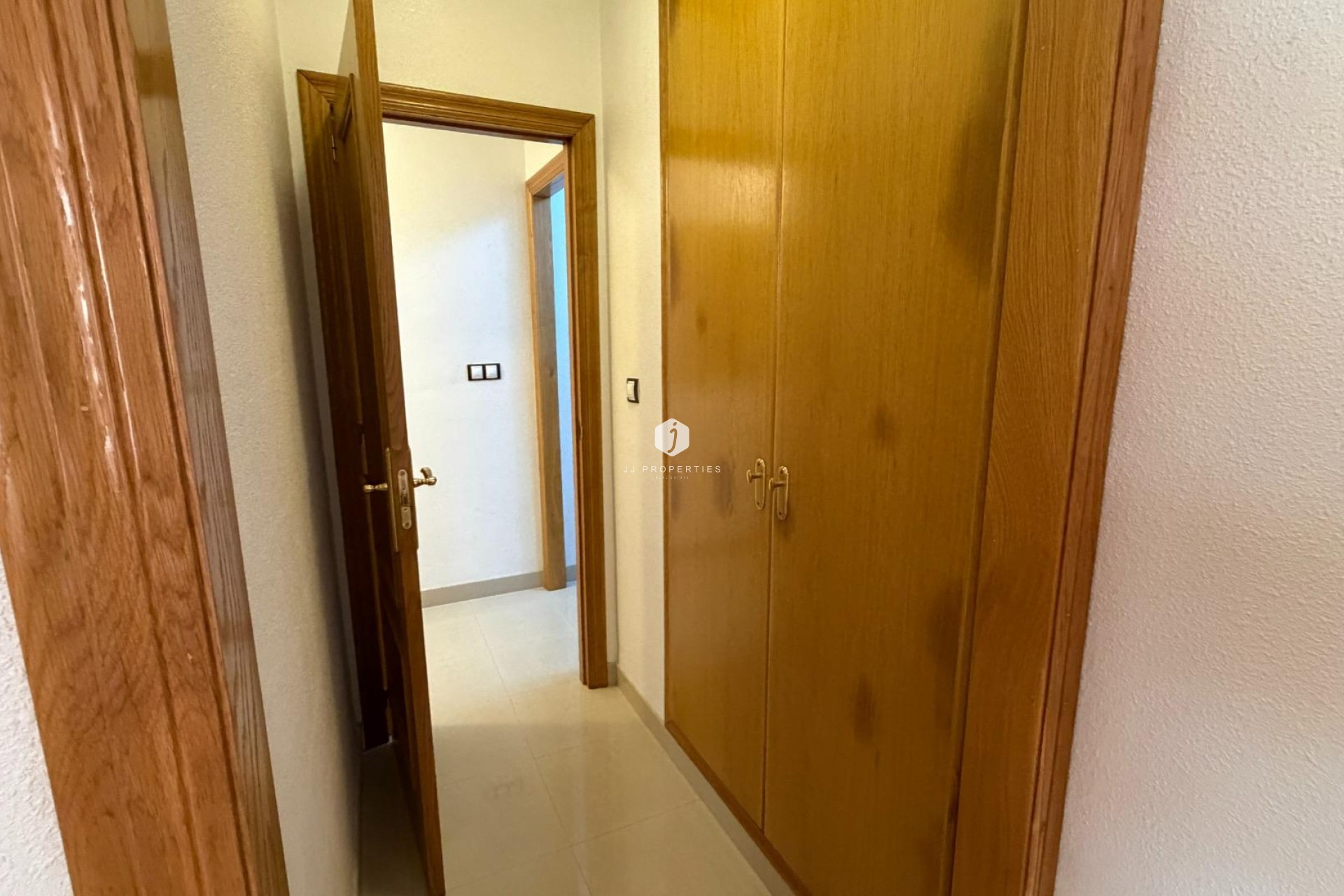 Resale - Apartment / flat -
Torrevieja - Playa de los Locos