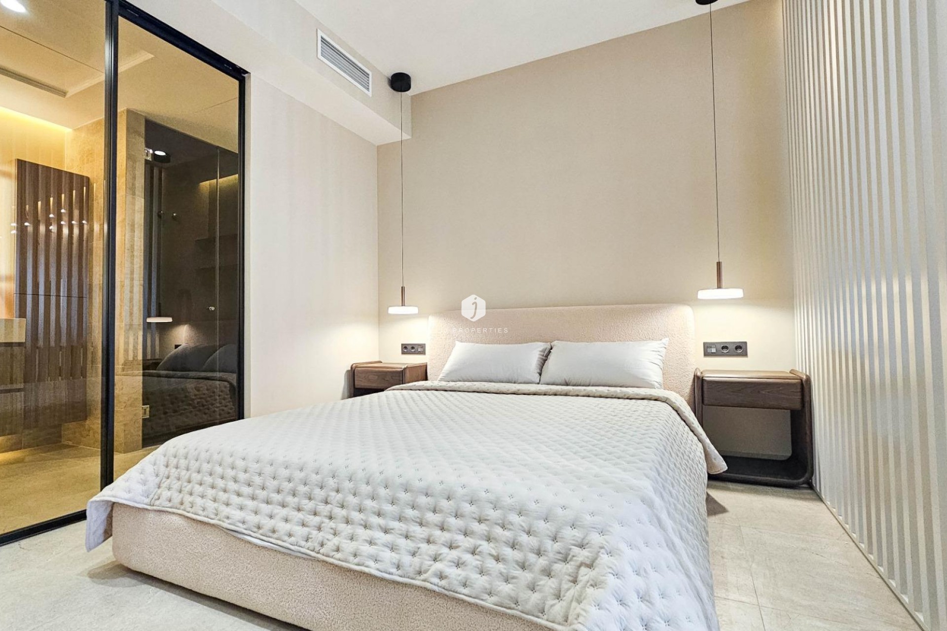 Resale - Apartment / flat -
Torrevieja - Playa de los Locos