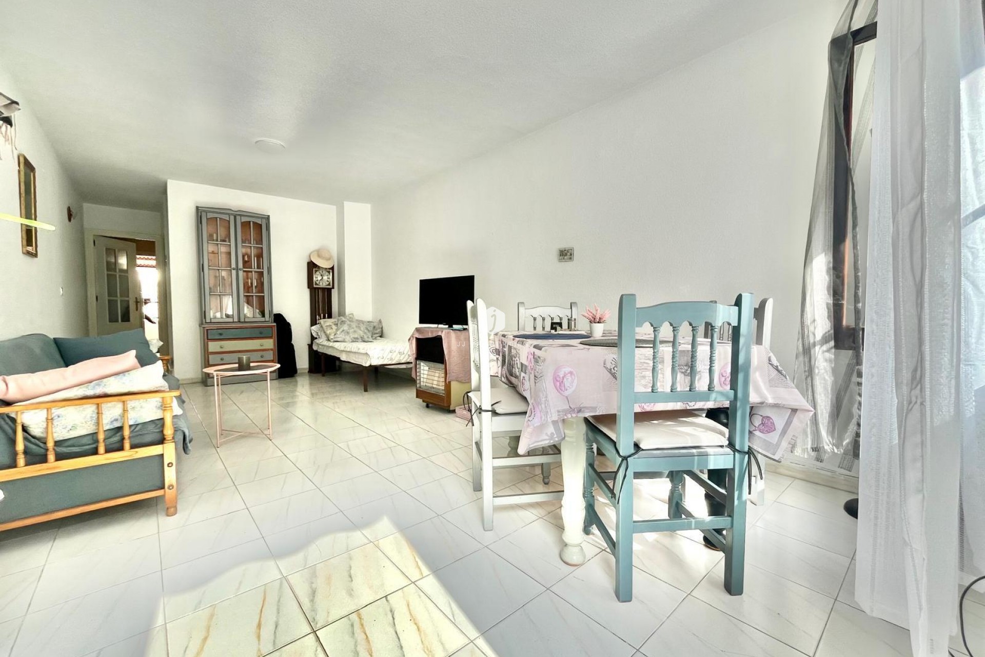 Resale - Apartment / flat -
Torrevieja - Playa de los Locos