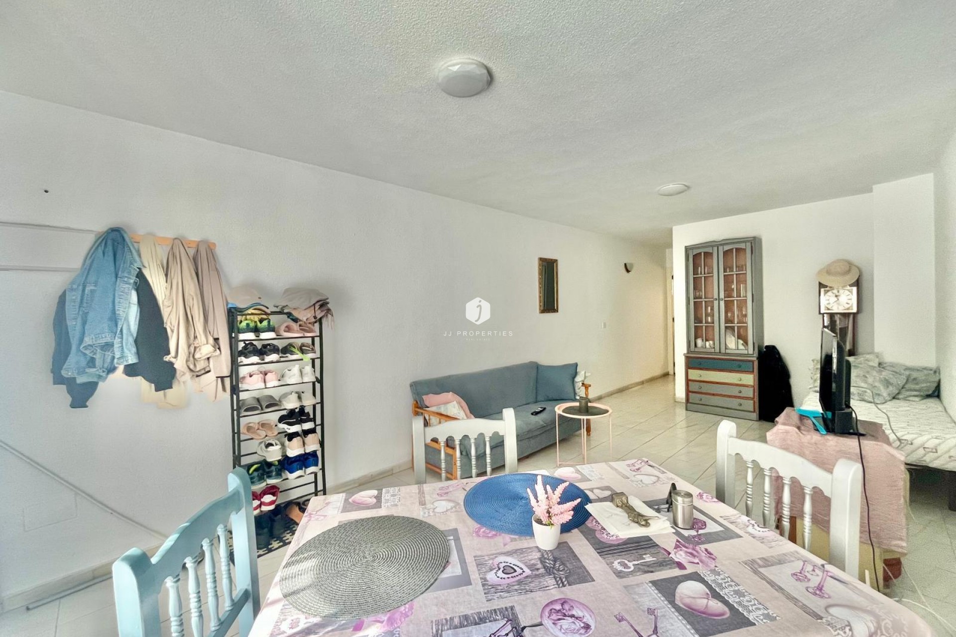 Resale - Apartment / flat -
Torrevieja - Playa de los Locos