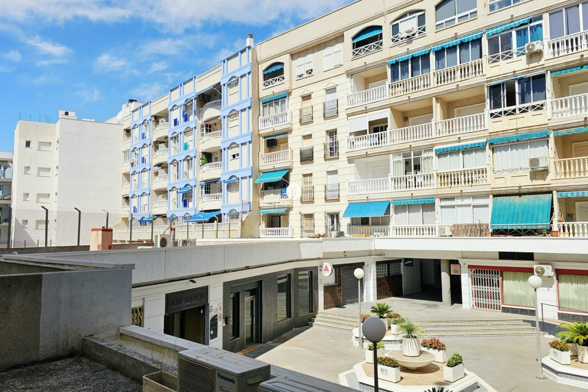 Resale - Apartment / flat -
Torrevieja - Playa de los Locos