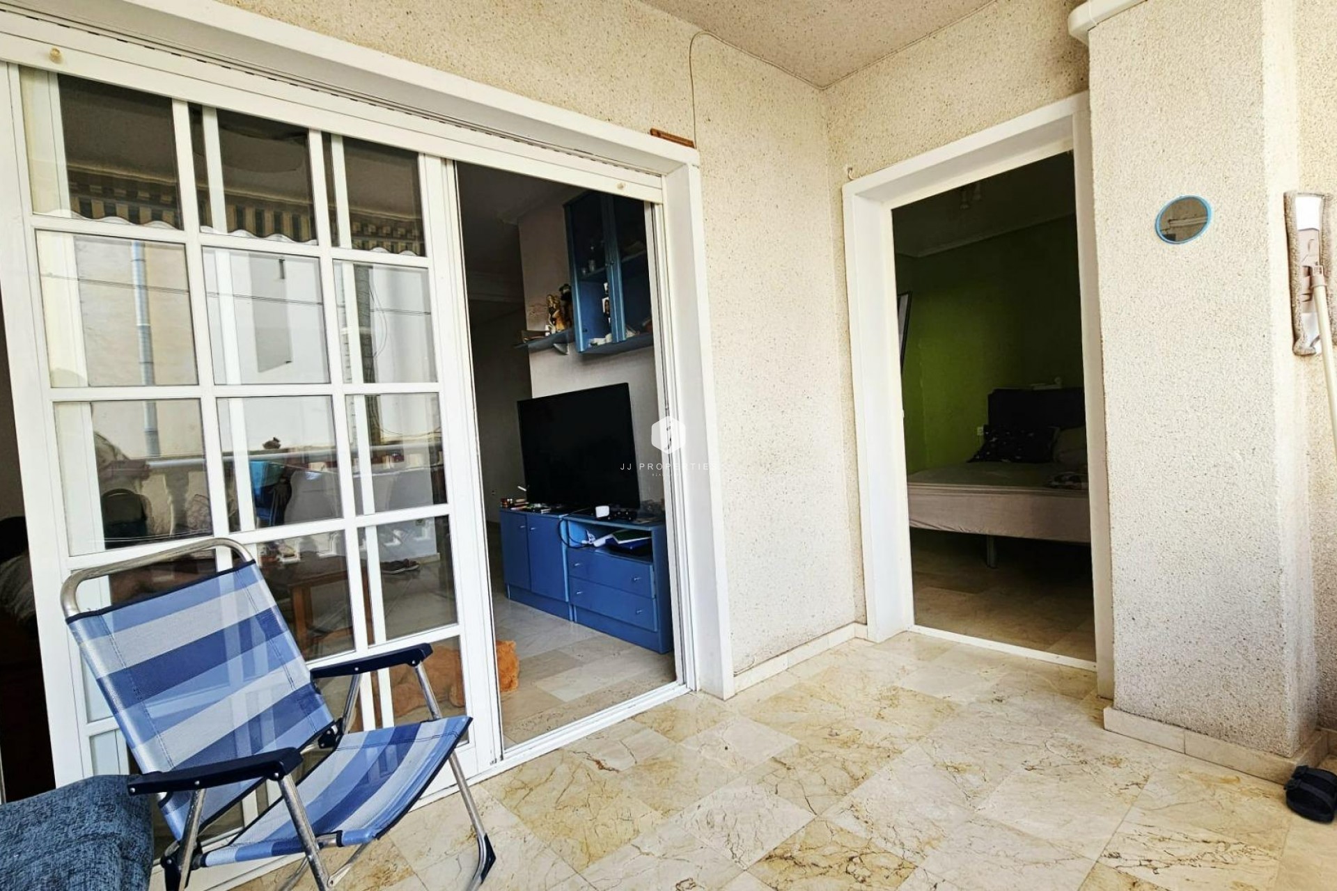 Resale - Apartment / flat -
Torrevieja - Playa de los Locos