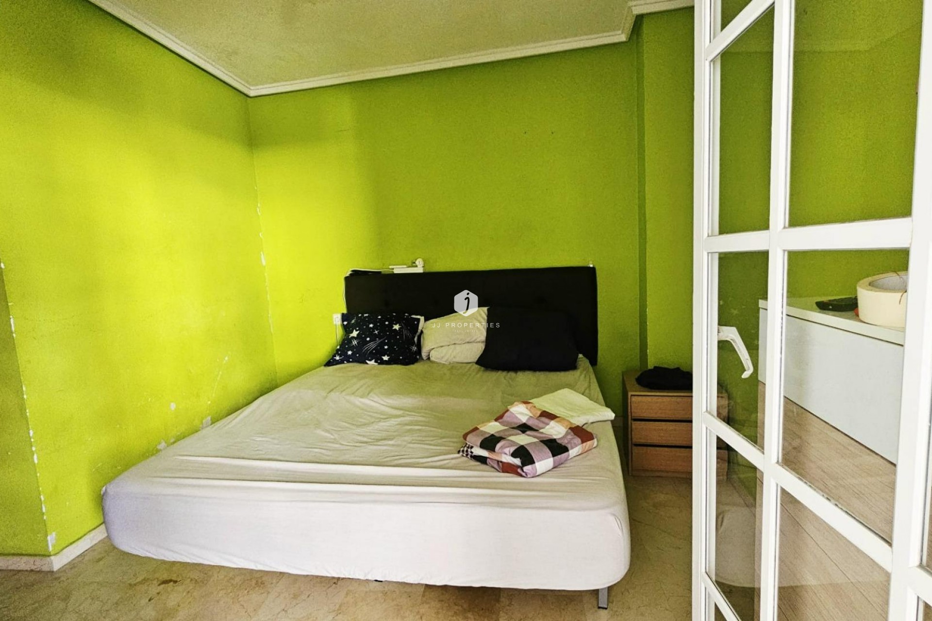 Resale - Apartment / flat -
Torrevieja - Playa de los Locos