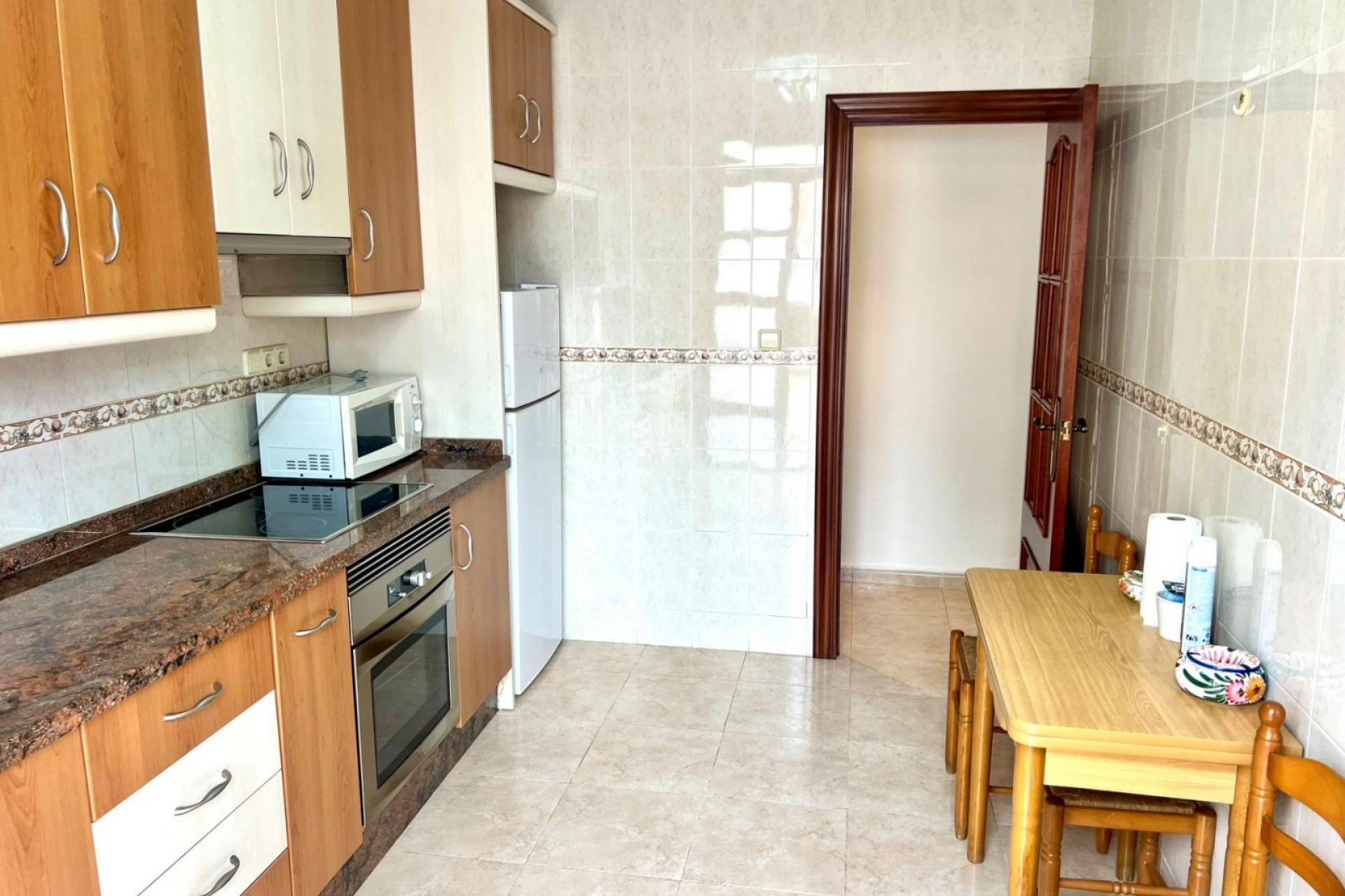 Resale - Apartment / flat -
Torrevieja - Playa de los Naufragos