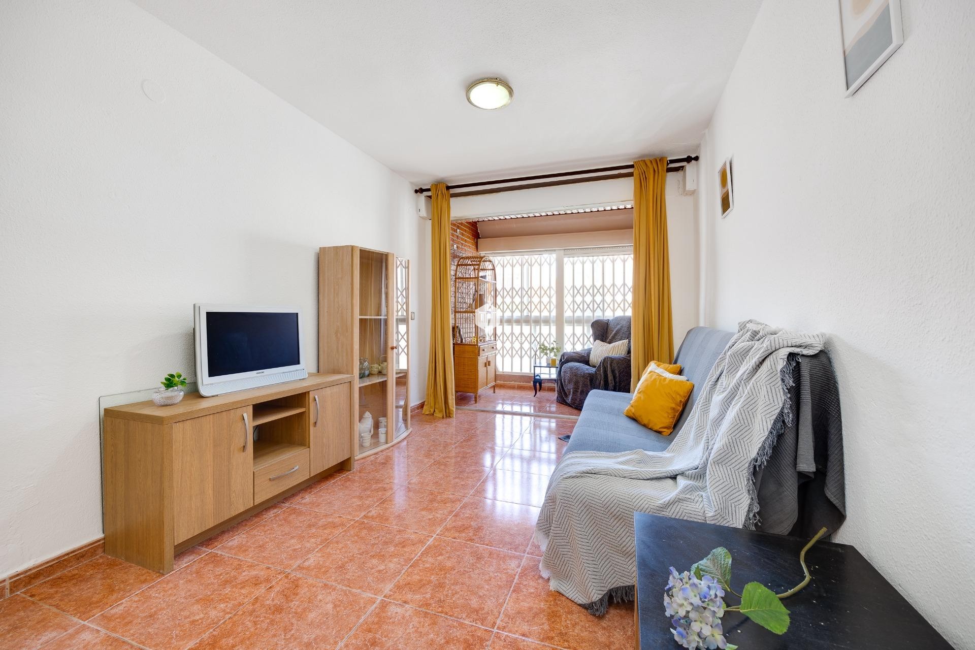 Resale - Apartment / flat -
Torrevieja - Playa de los Naufragos