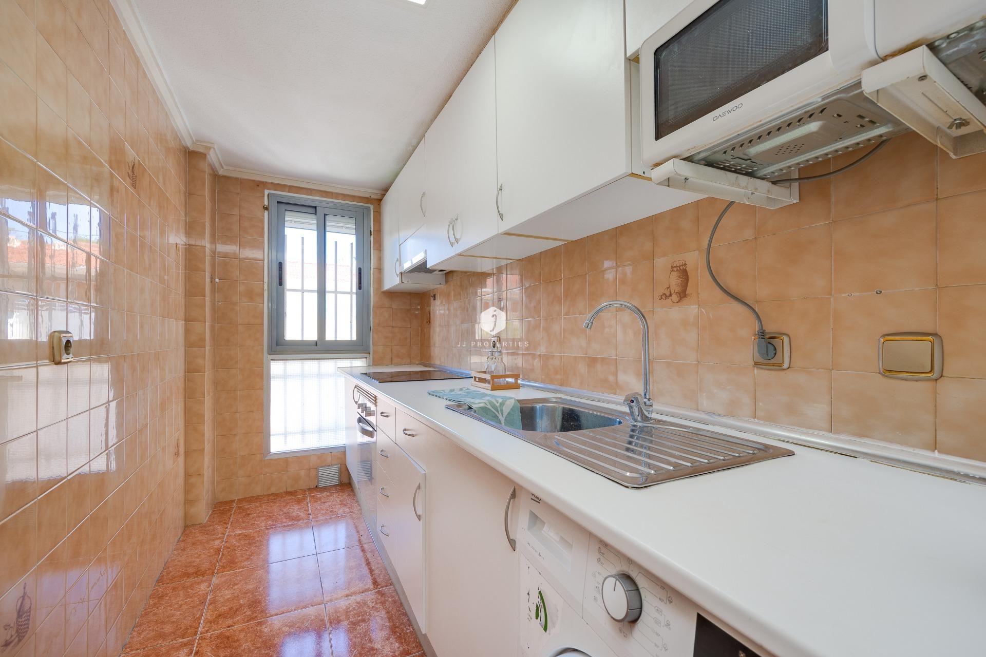 Resale - Apartment / flat -
Torrevieja - Playa de los Naufragos