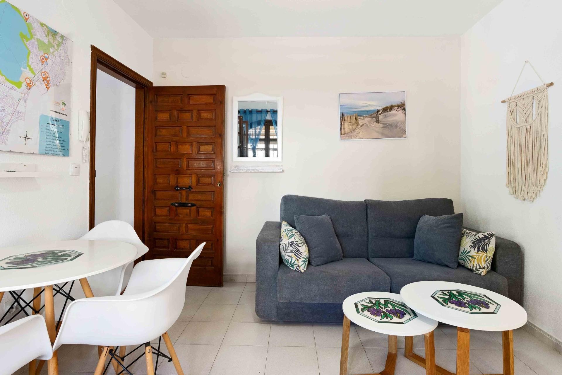 Resale - Apartment / flat -
Torrevieja - Playa de los Naufragos