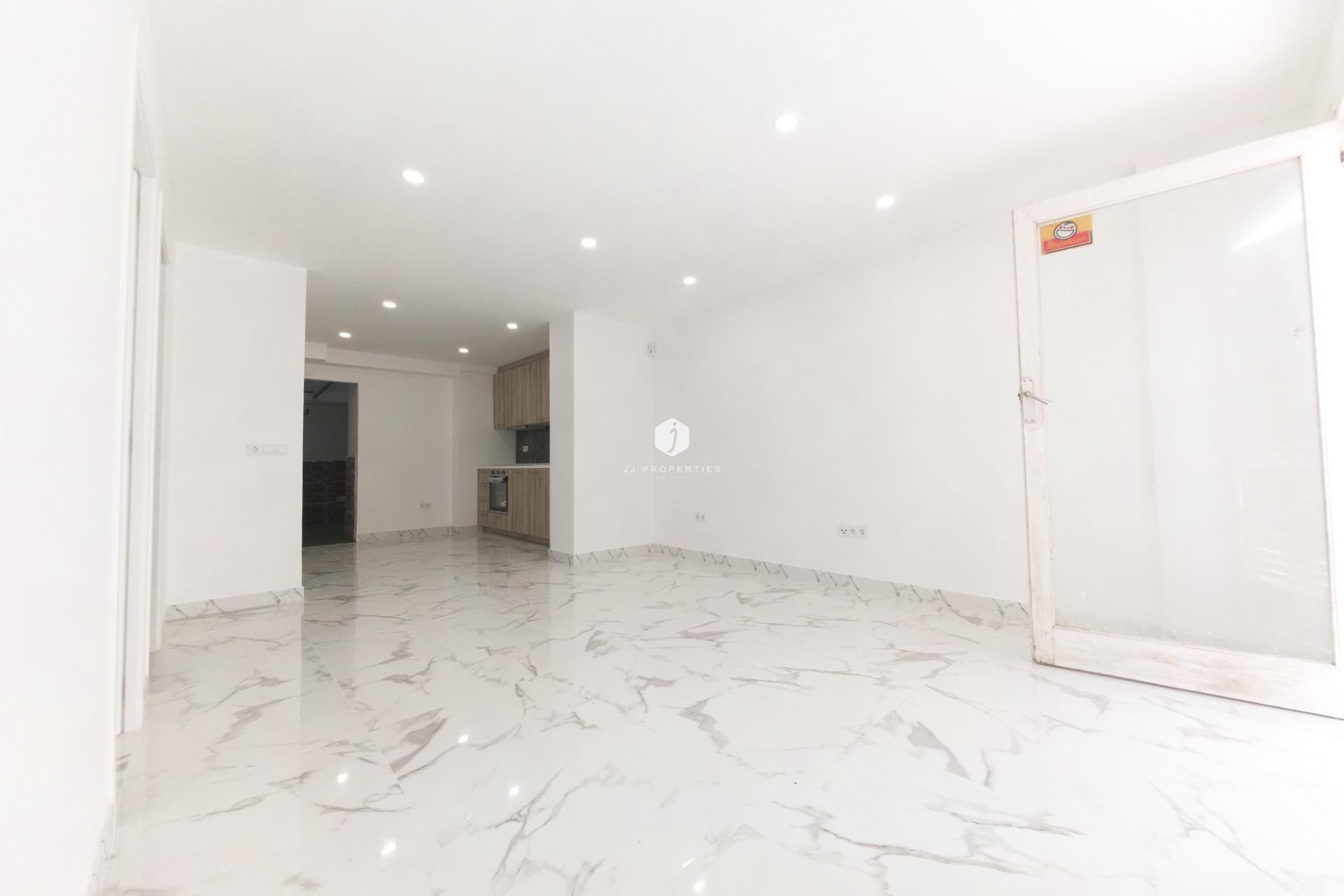 Resale - Apartment / flat -
Torrevieja - Playa de los Naufragos
