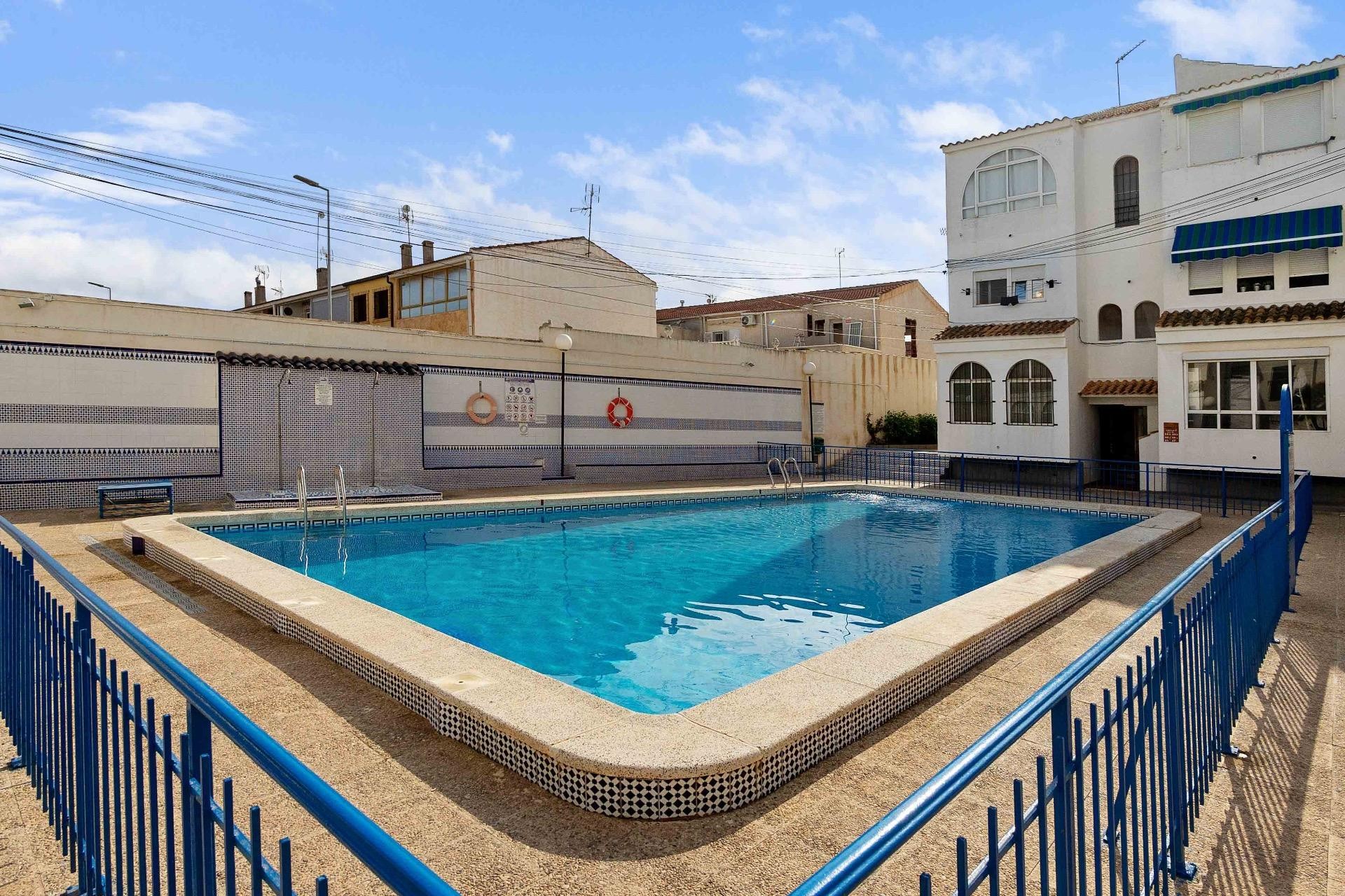 Resale - Apartment / flat -
Torrevieja - Playa de los Naufragos