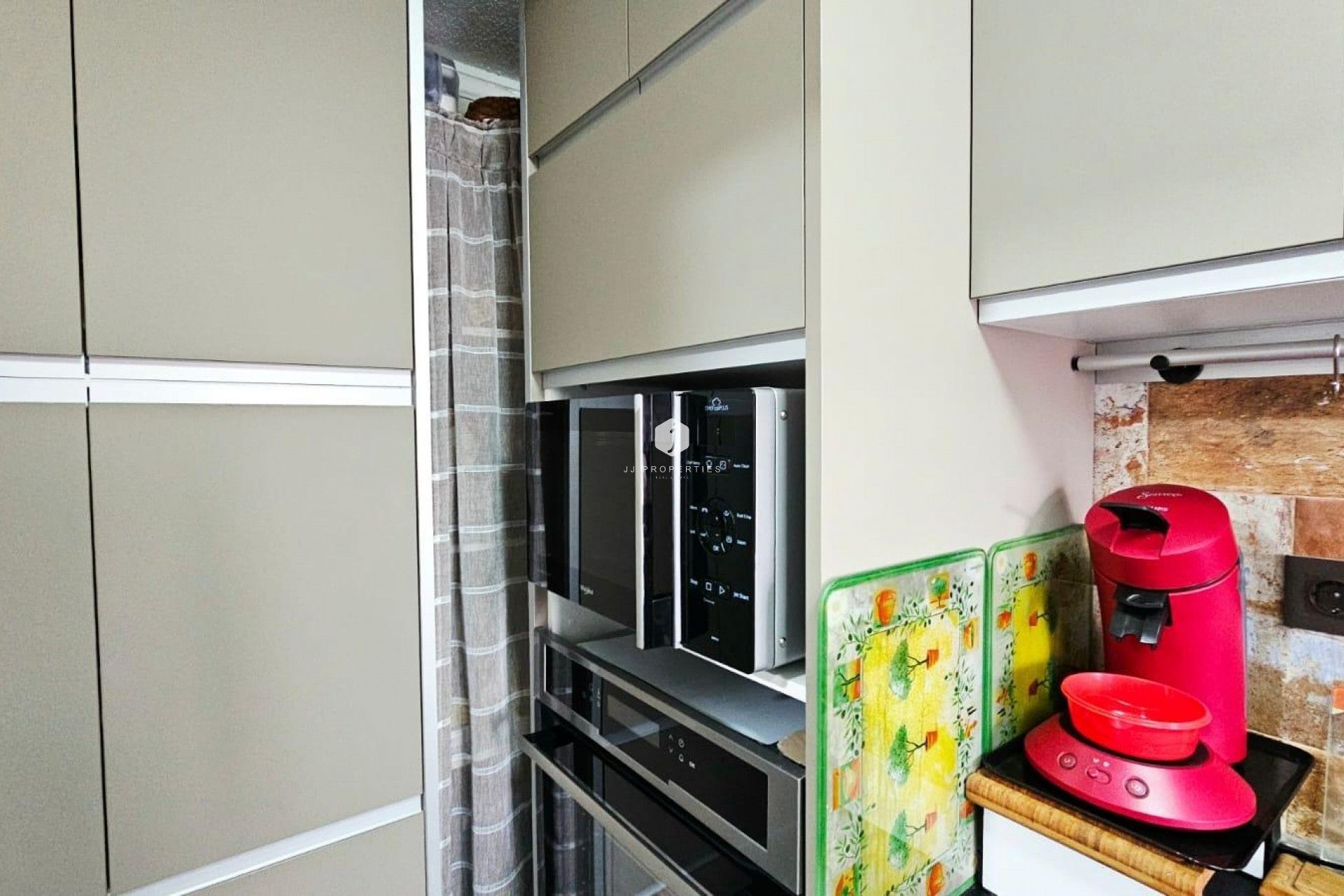 Resale - Apartment / flat -
Torrevieja - Playa de los Naufragos