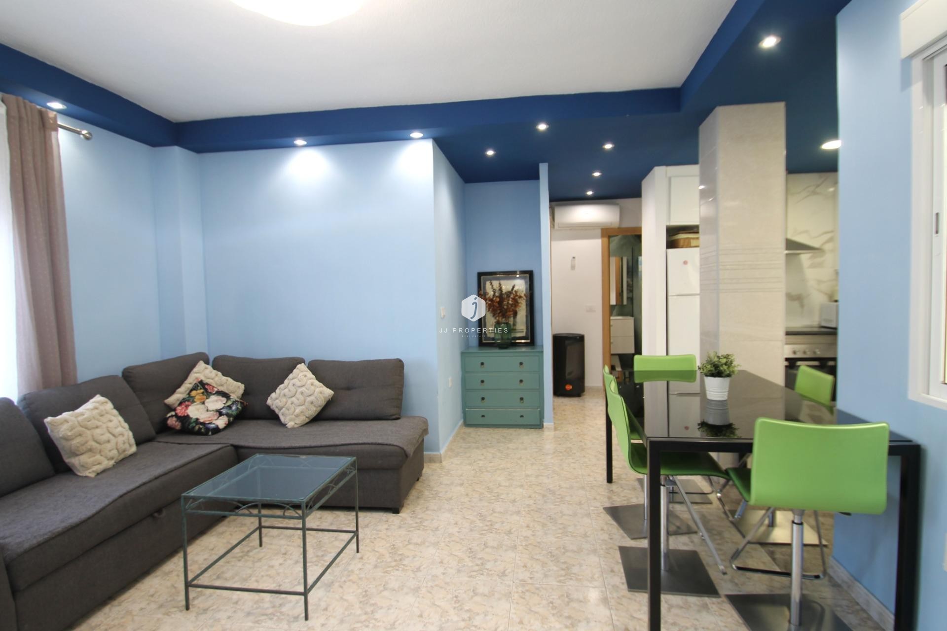 Resale - Apartment / flat -
Torrevieja - Playa de los Naufragos