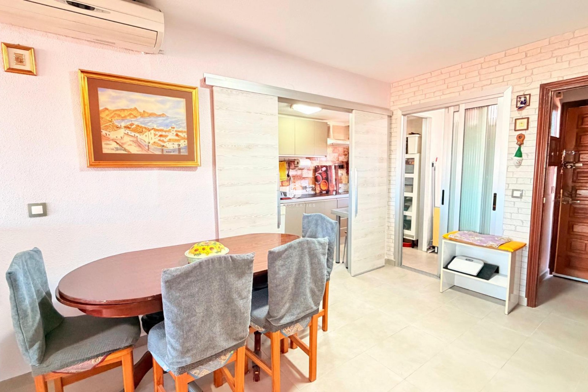 Resale - Apartment / flat -
Torrevieja - Playa de los Naufragos