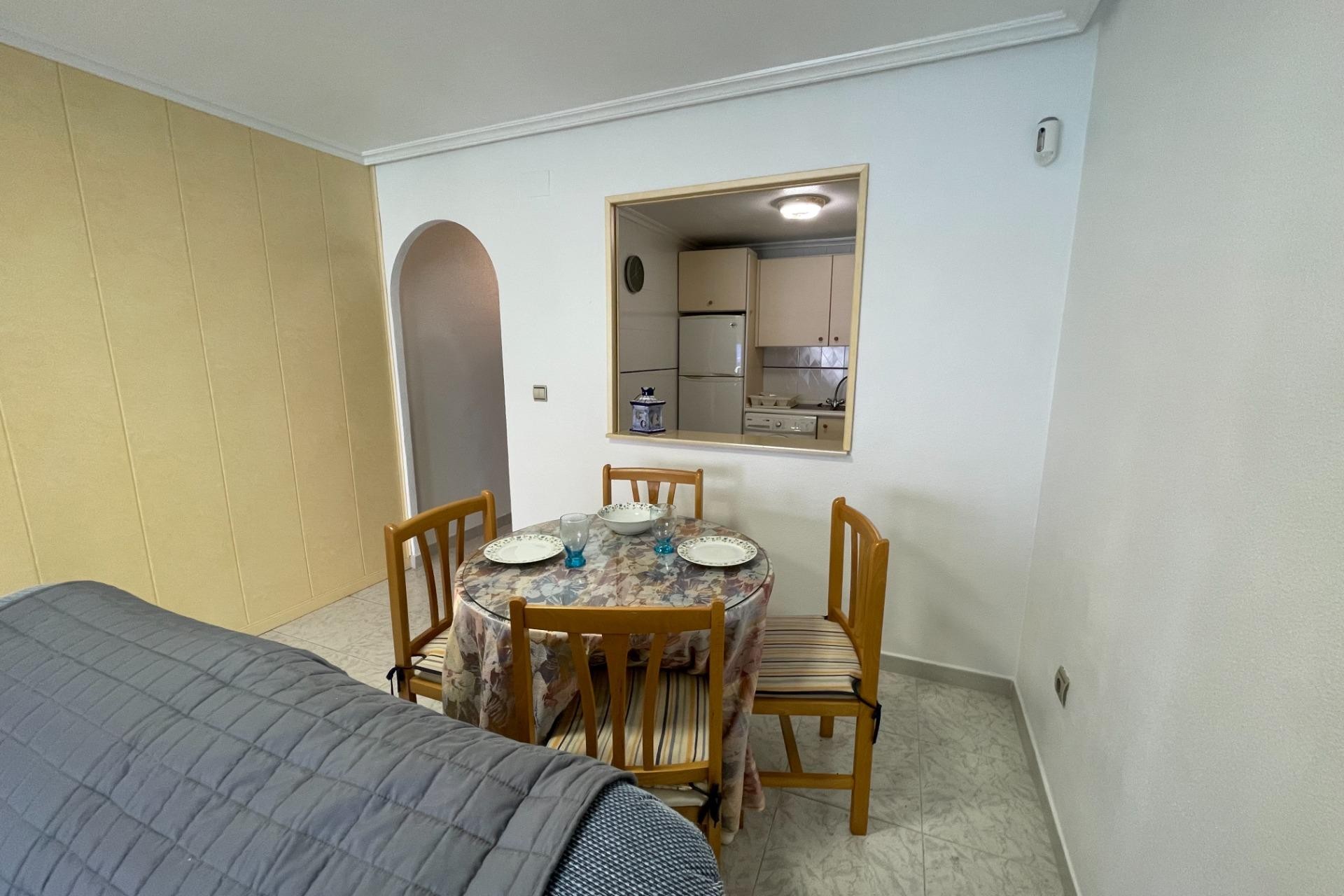 Resale - Apartment / flat -
Torrevieja - Playa del Cura