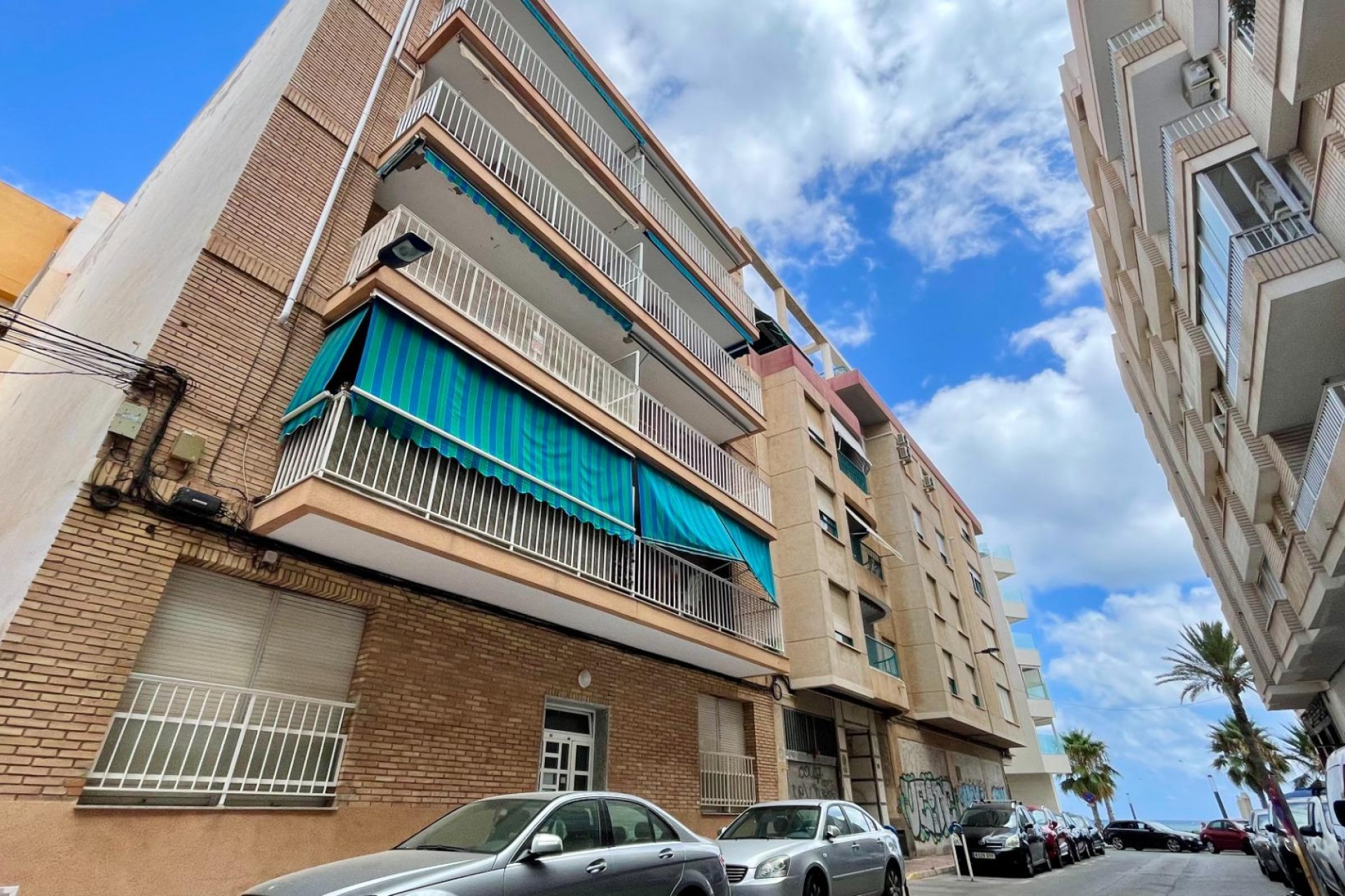 Resale - Apartment / flat -
Torrevieja - Playa del Cura