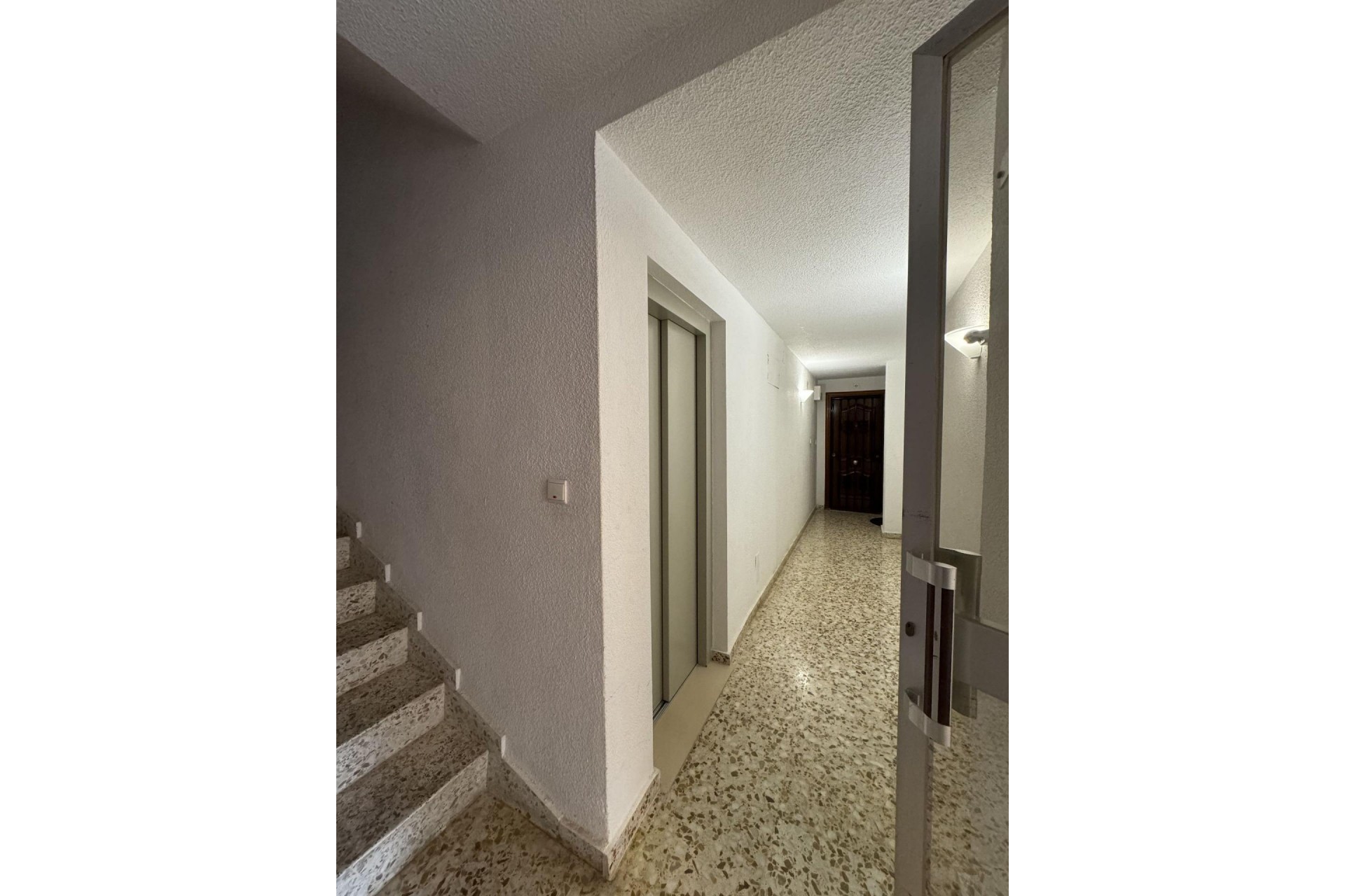 Resale - Apartment / flat -
Torrevieja - Playa del Cura