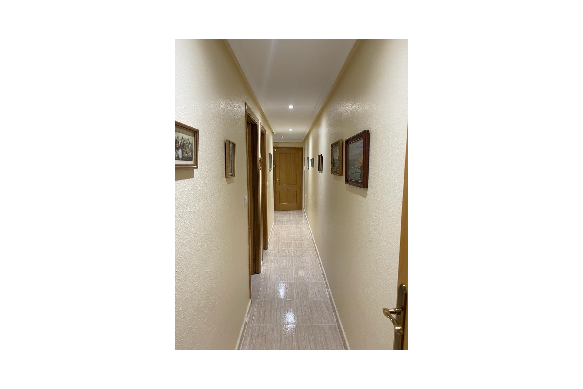 Resale - Apartment / flat -
Torrevieja - Playa del Cura