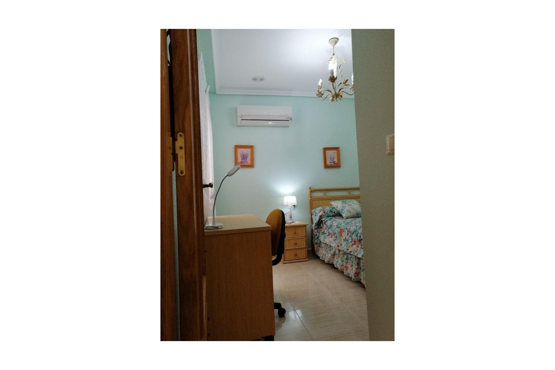 Resale - Apartment / flat -
Torrevieja - Playa del Cura