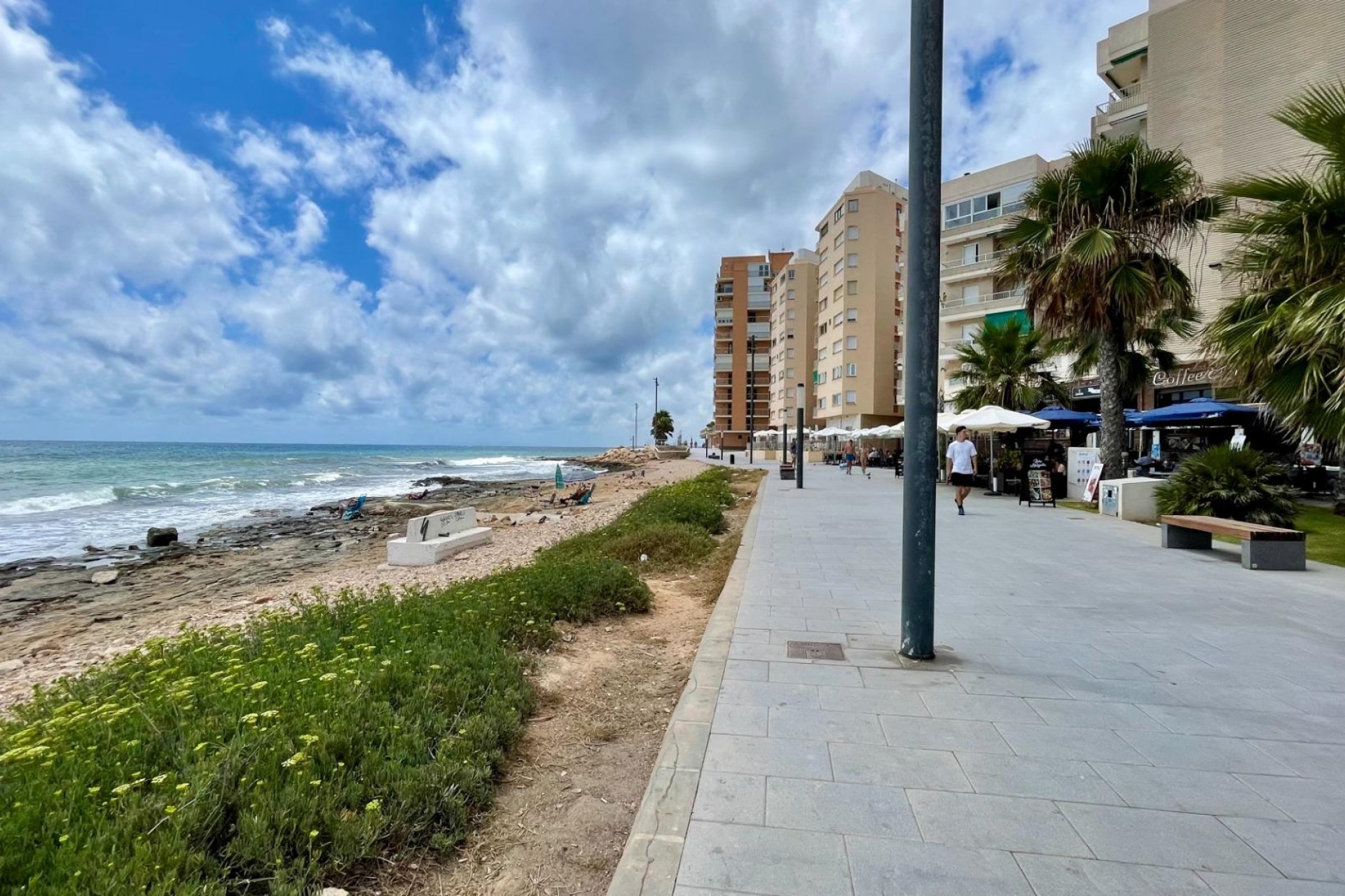 Resale - Apartment / flat -
Torrevieja - Playa del Cura