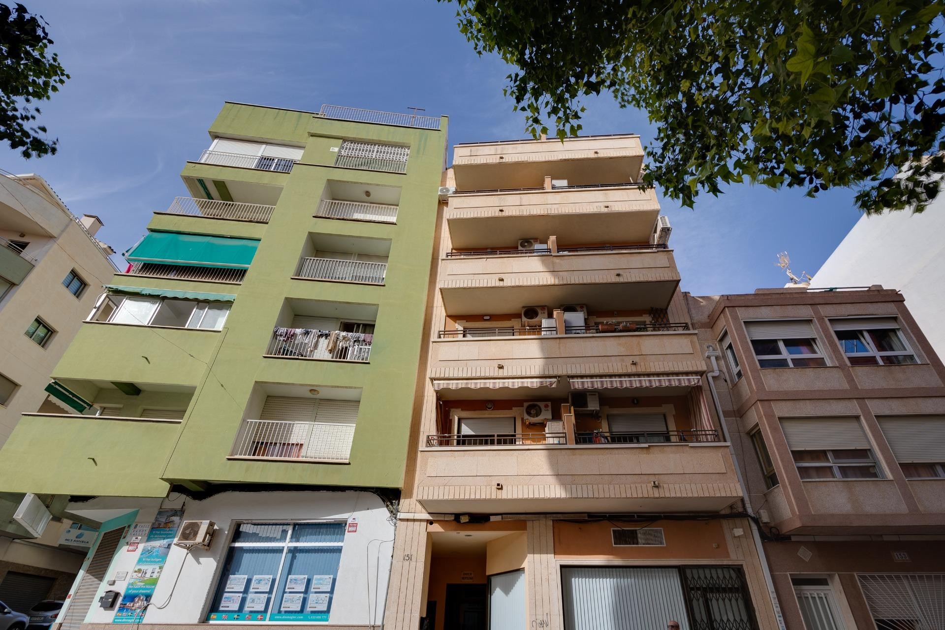 Resale - Apartment / flat -
Torrevieja - Playa del Cura