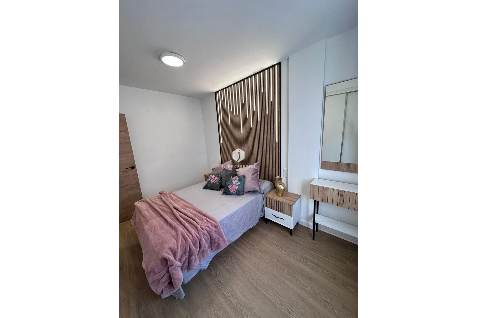 Resale - Apartment / flat -
Torrevieja - Playa del Cura
