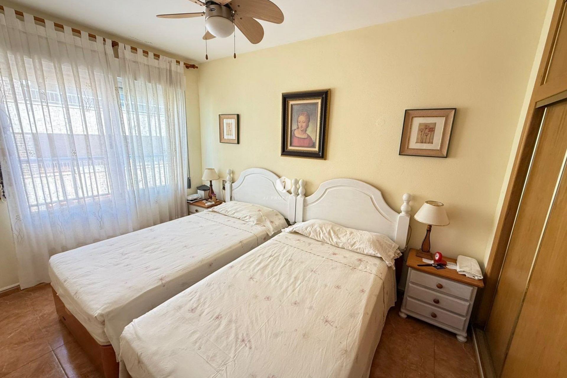 Resale - Apartment / flat -
Torrevieja - Playa del Cura