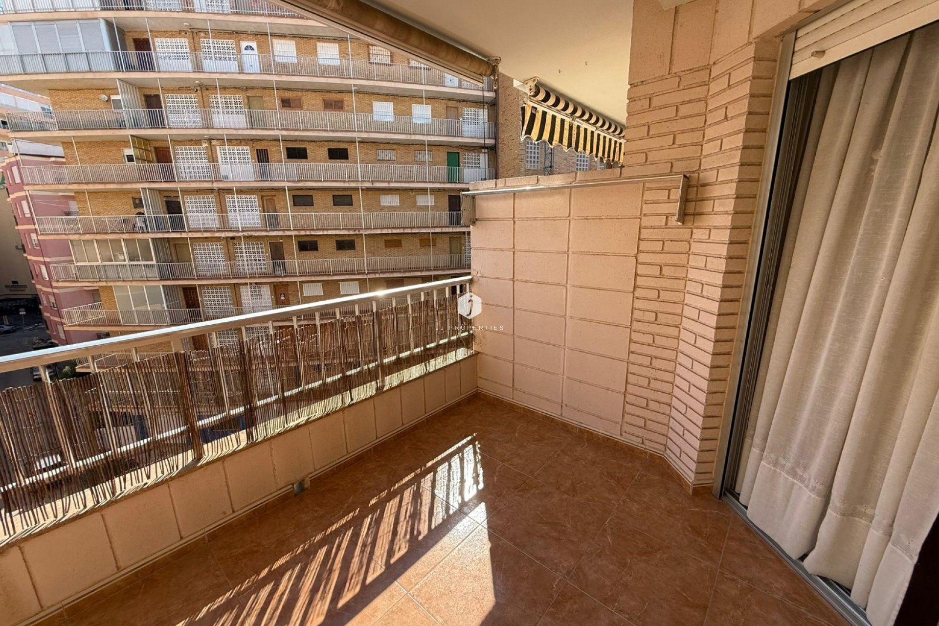 Resale - Apartment / flat -
Torrevieja - Playa del Cura