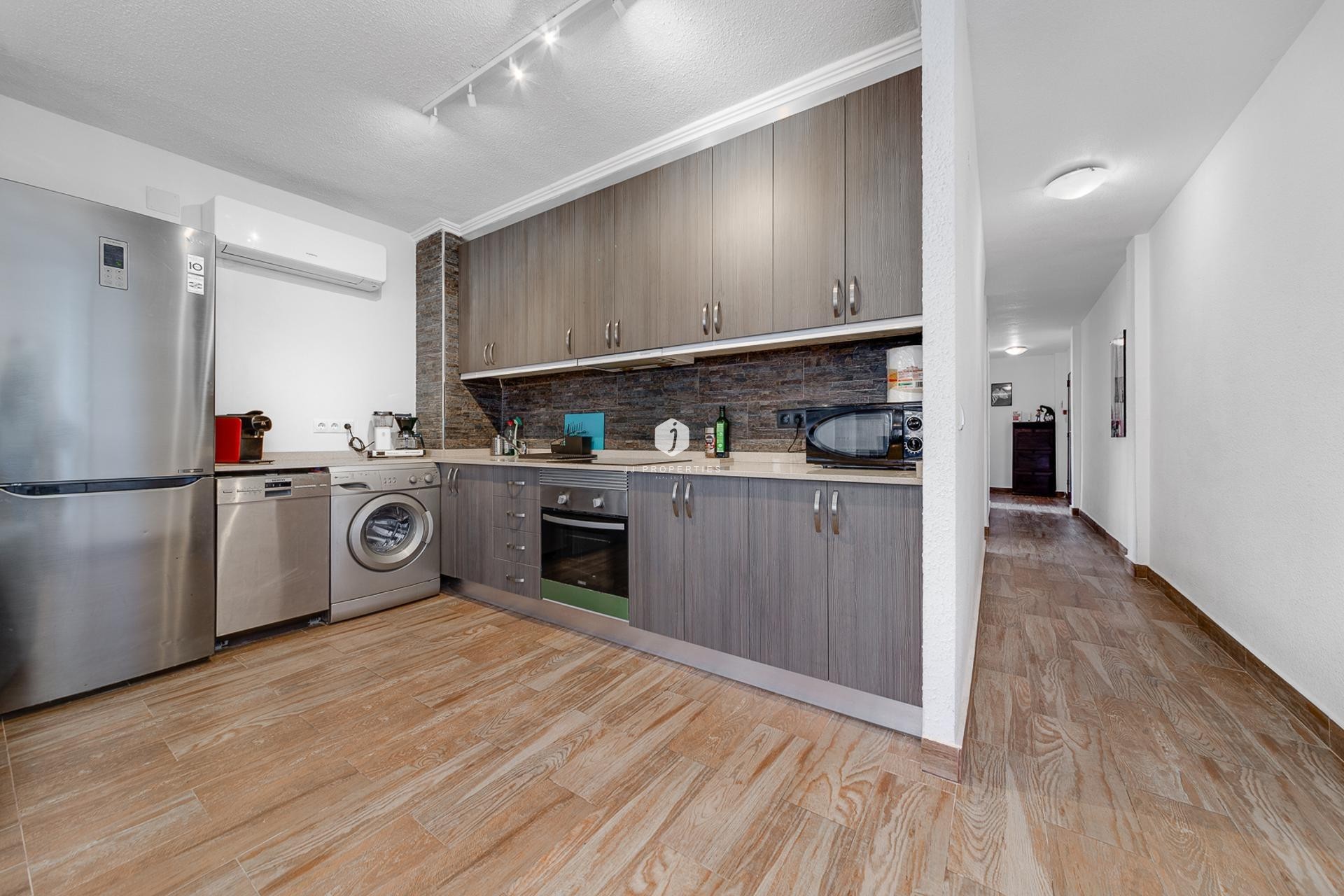 Resale - Apartment / flat -
Torrevieja - Playa del Cura