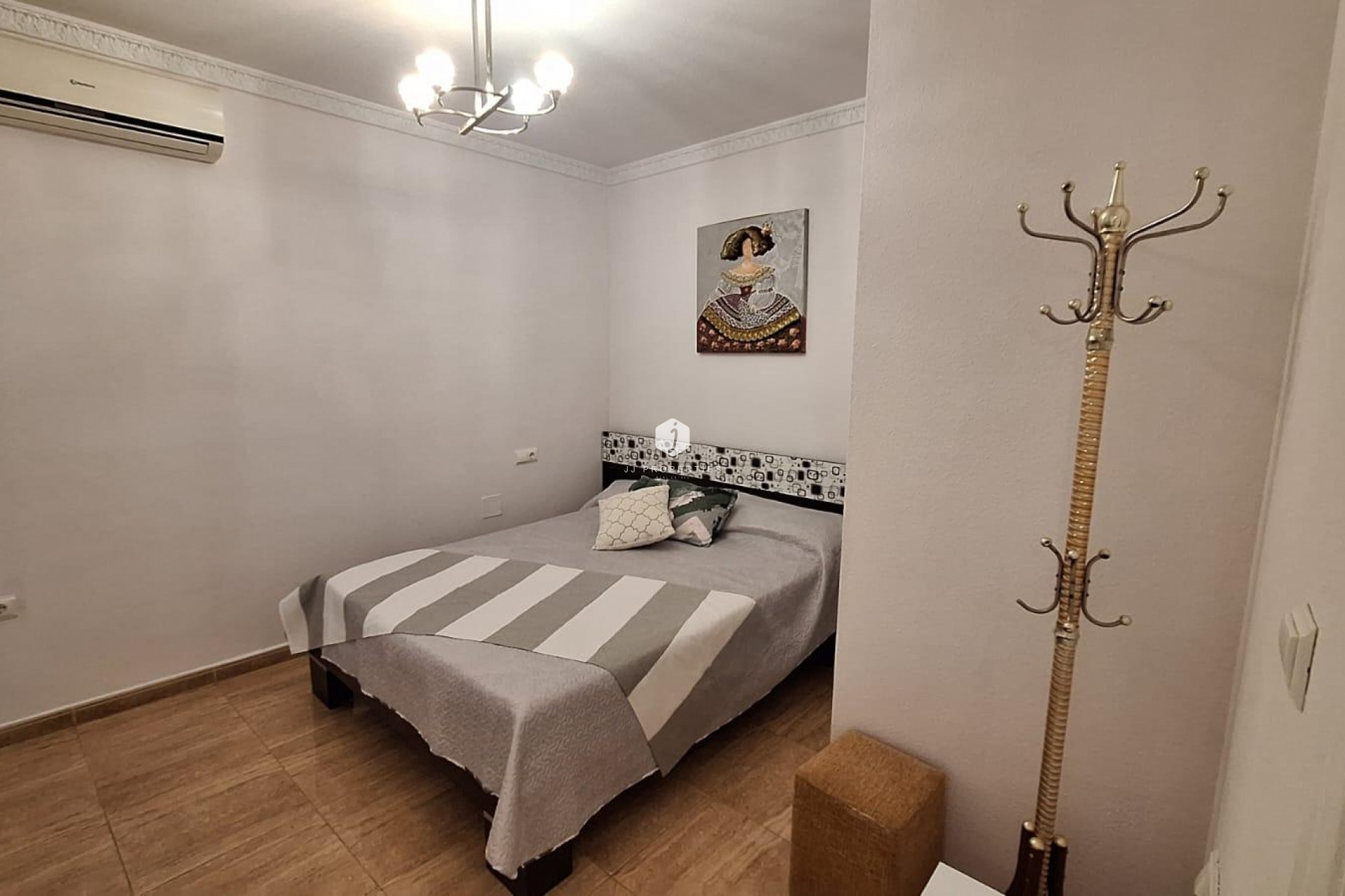 Resale - Apartment / flat -
Torrevieja - Playa del Cura