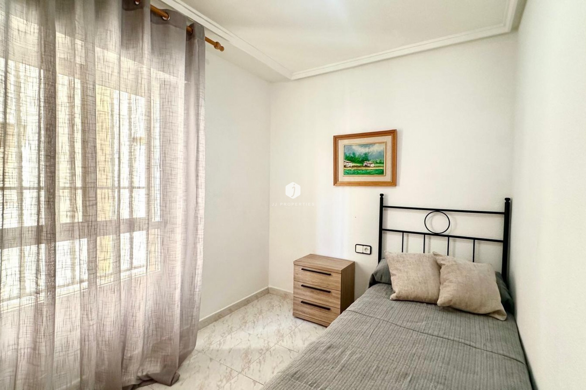 Resale - Apartment / flat -
Torrevieja - Playa del Cura