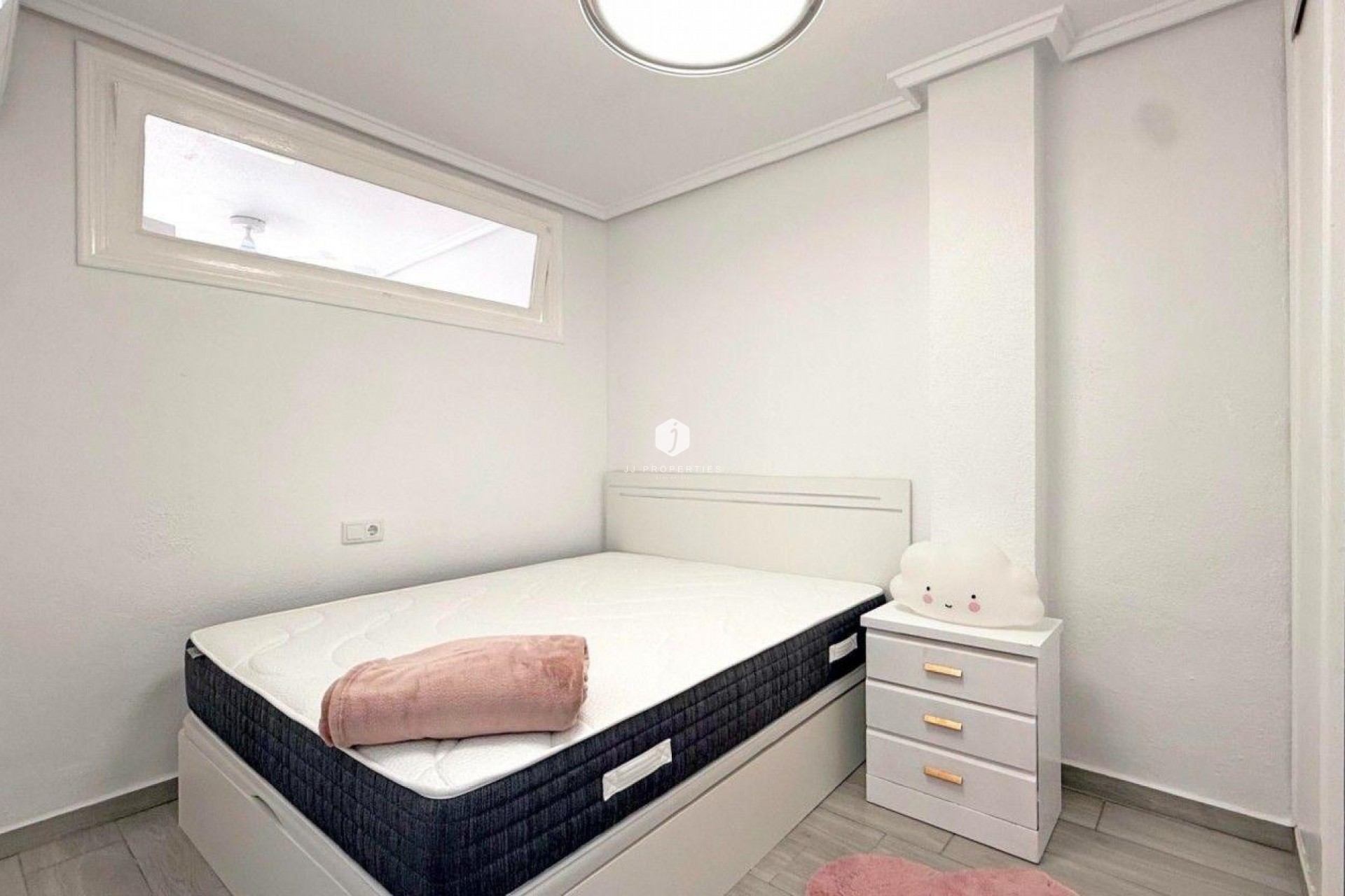 Resale - Apartment / flat -
Torrevieja - Playa del Cura