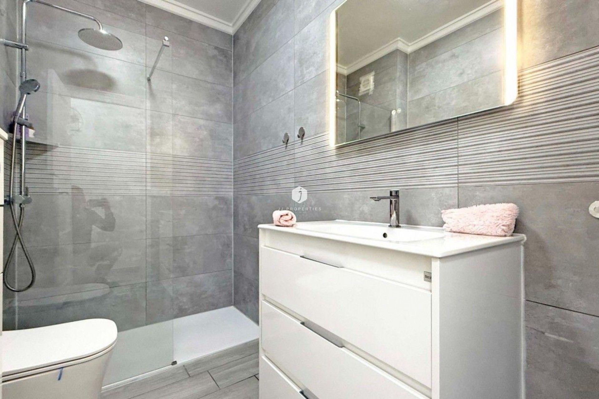 Resale - Apartment / flat -
Torrevieja - Playa del Cura