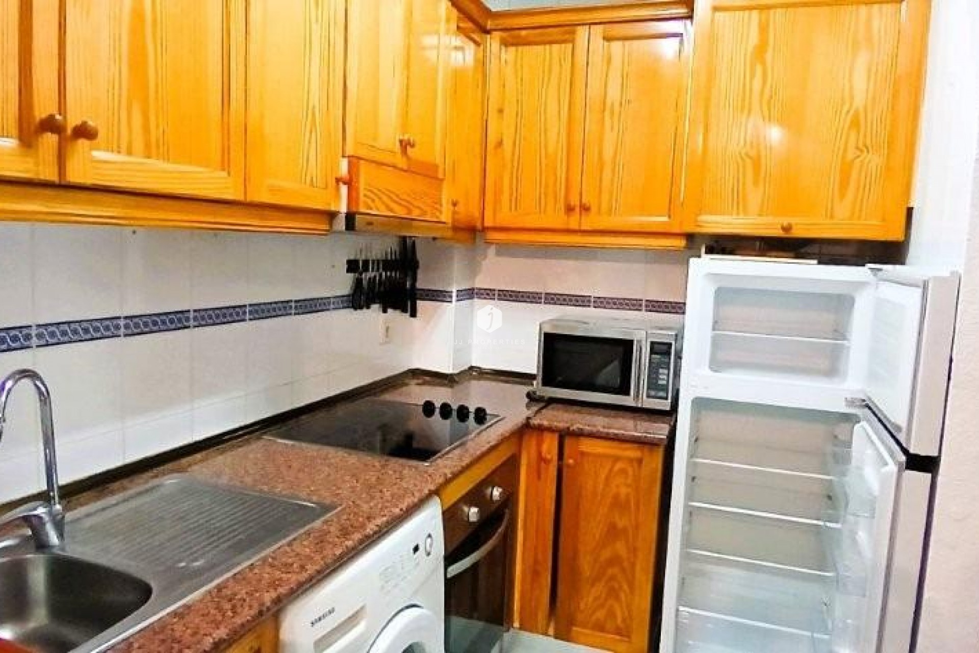 Resale - Apartment / flat -
Torrevieja - Playa del Cura