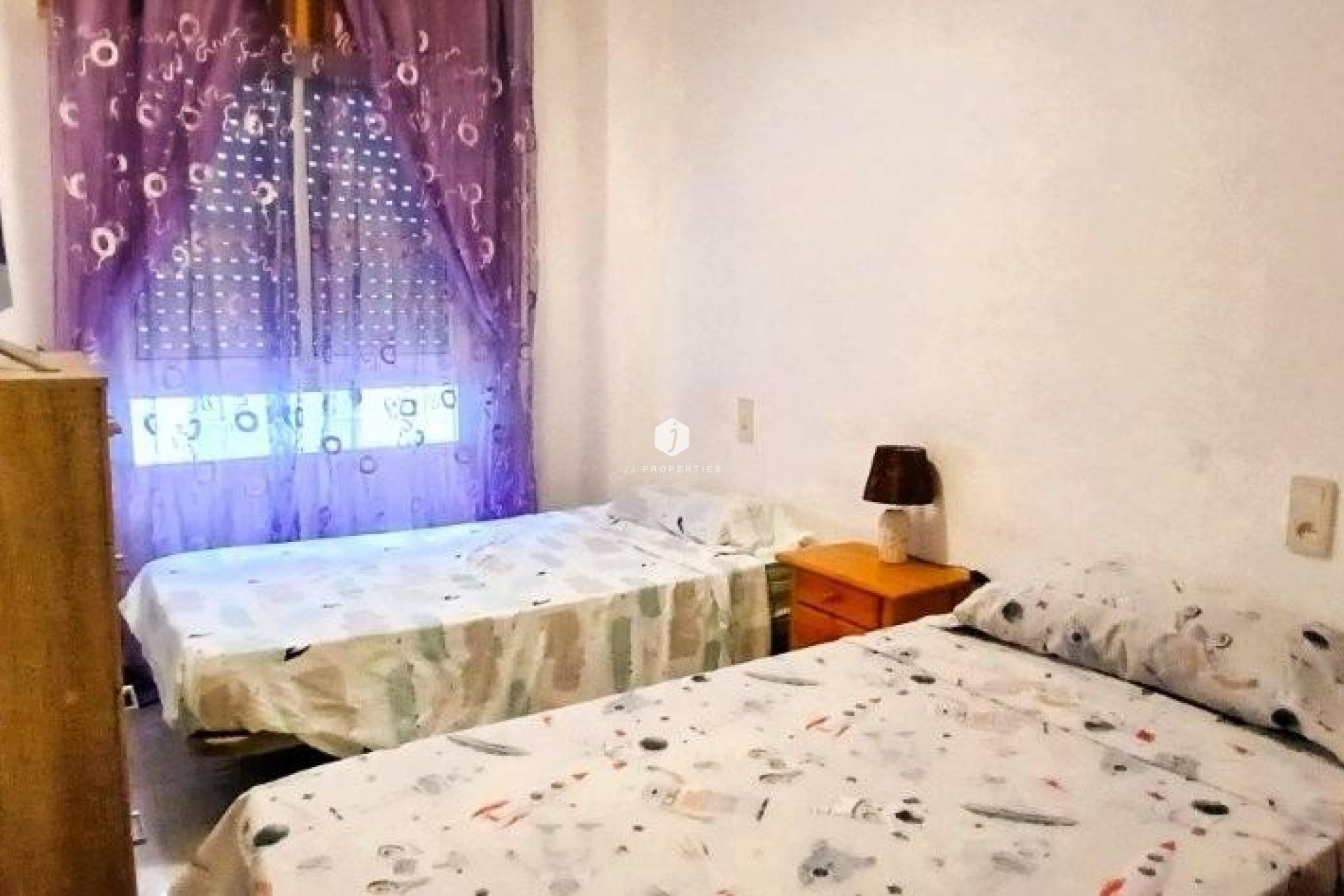 Resale - Apartment / flat -
Torrevieja - Playa del Cura