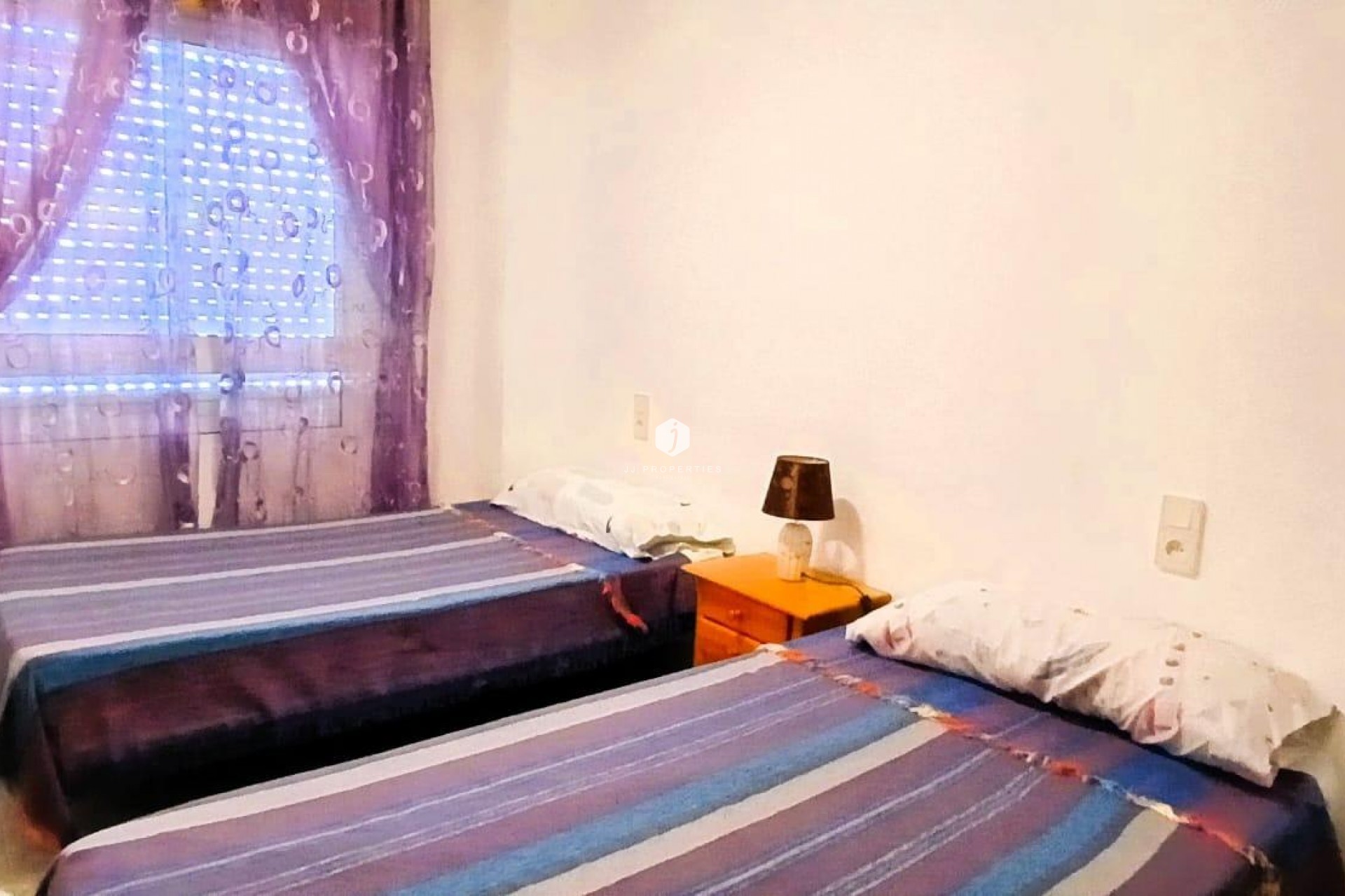 Resale - Apartment / flat -
Torrevieja - Playa del Cura