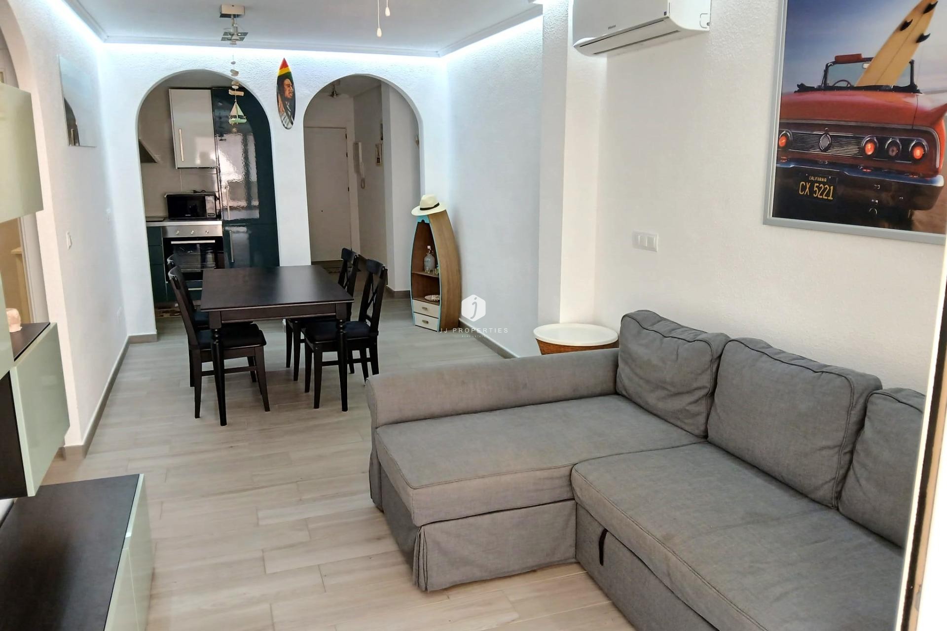 Resale - Apartment / flat -
Torrevieja - Playa del Cura