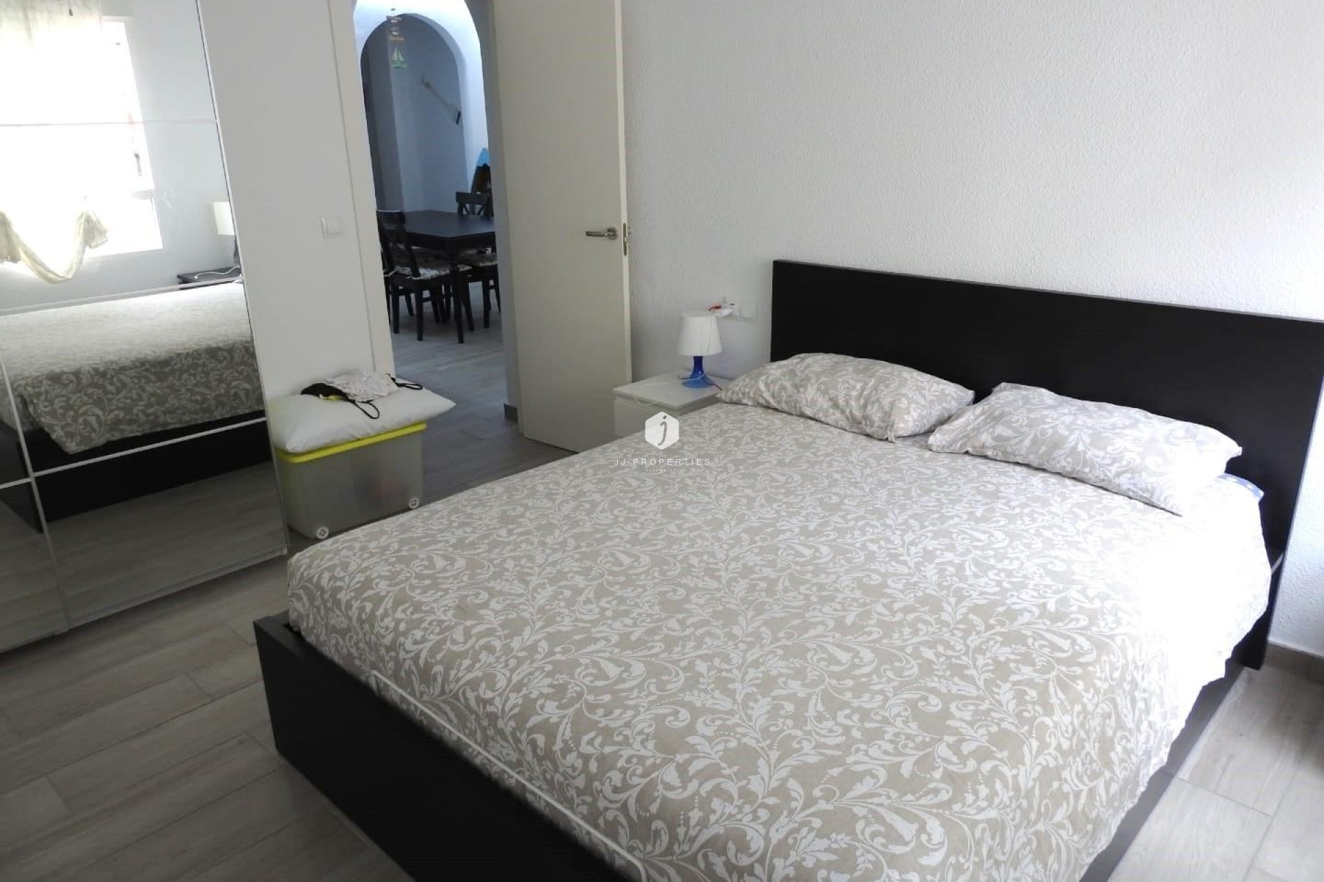 Resale - Apartment / flat -
Torrevieja - Playa del Cura
