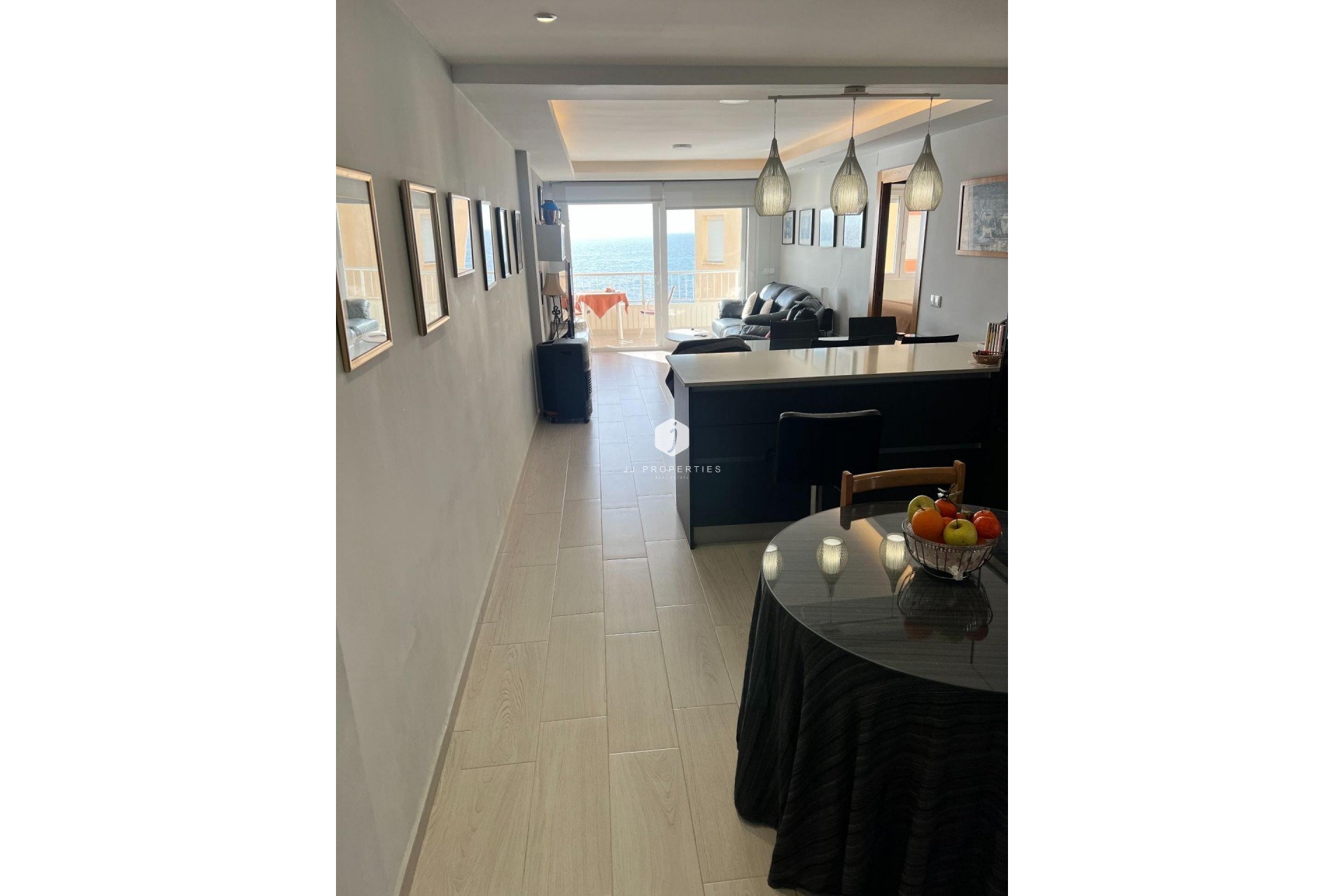 Resale - Apartment / flat -
Torrevieja - Playa del Cura