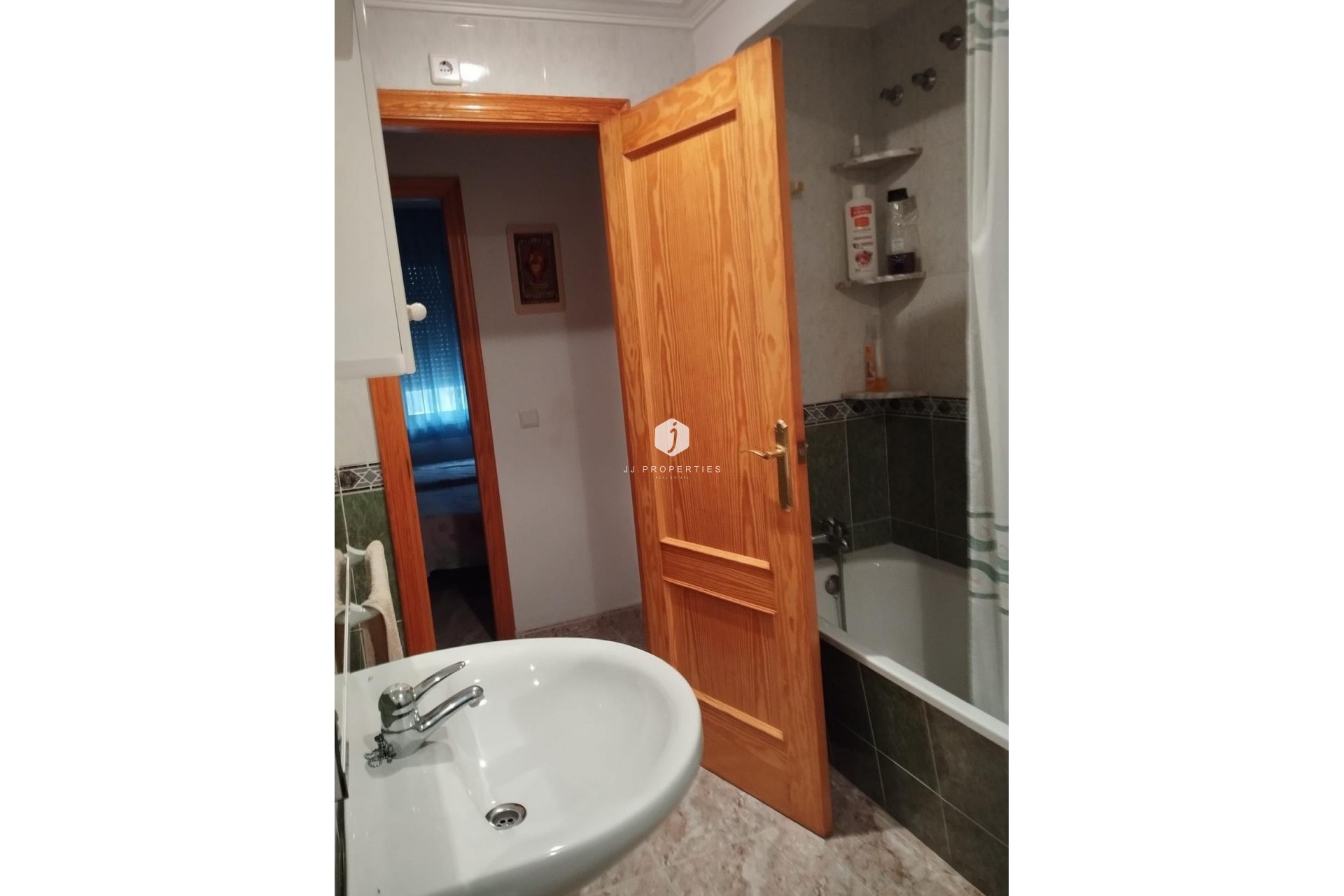 Resale - Apartment / flat -
Torrevieja - Playa del Cura