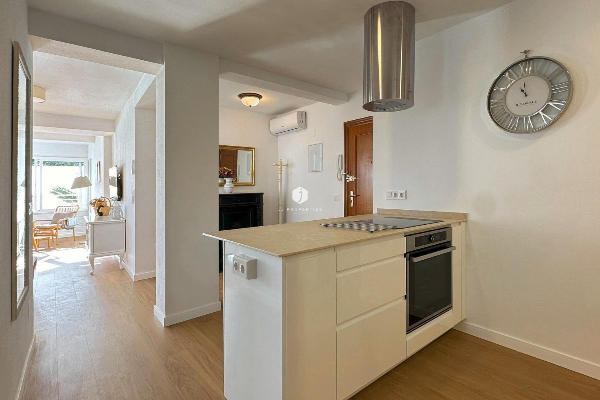 Resale - Apartment / flat -
Torrevieja - Playa del Cura