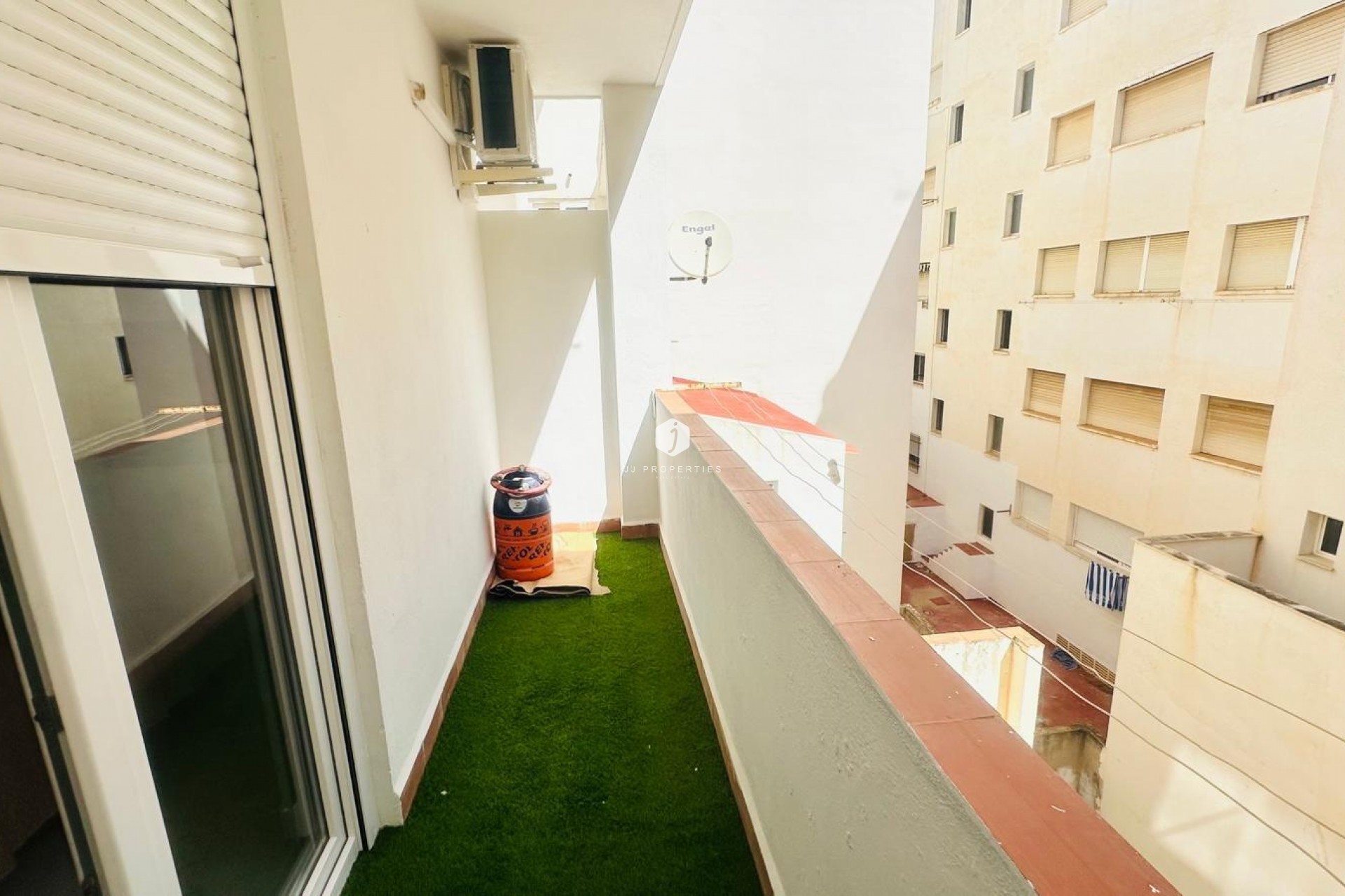 Resale - Apartment / flat -
Torrevieja - Playa del Cura