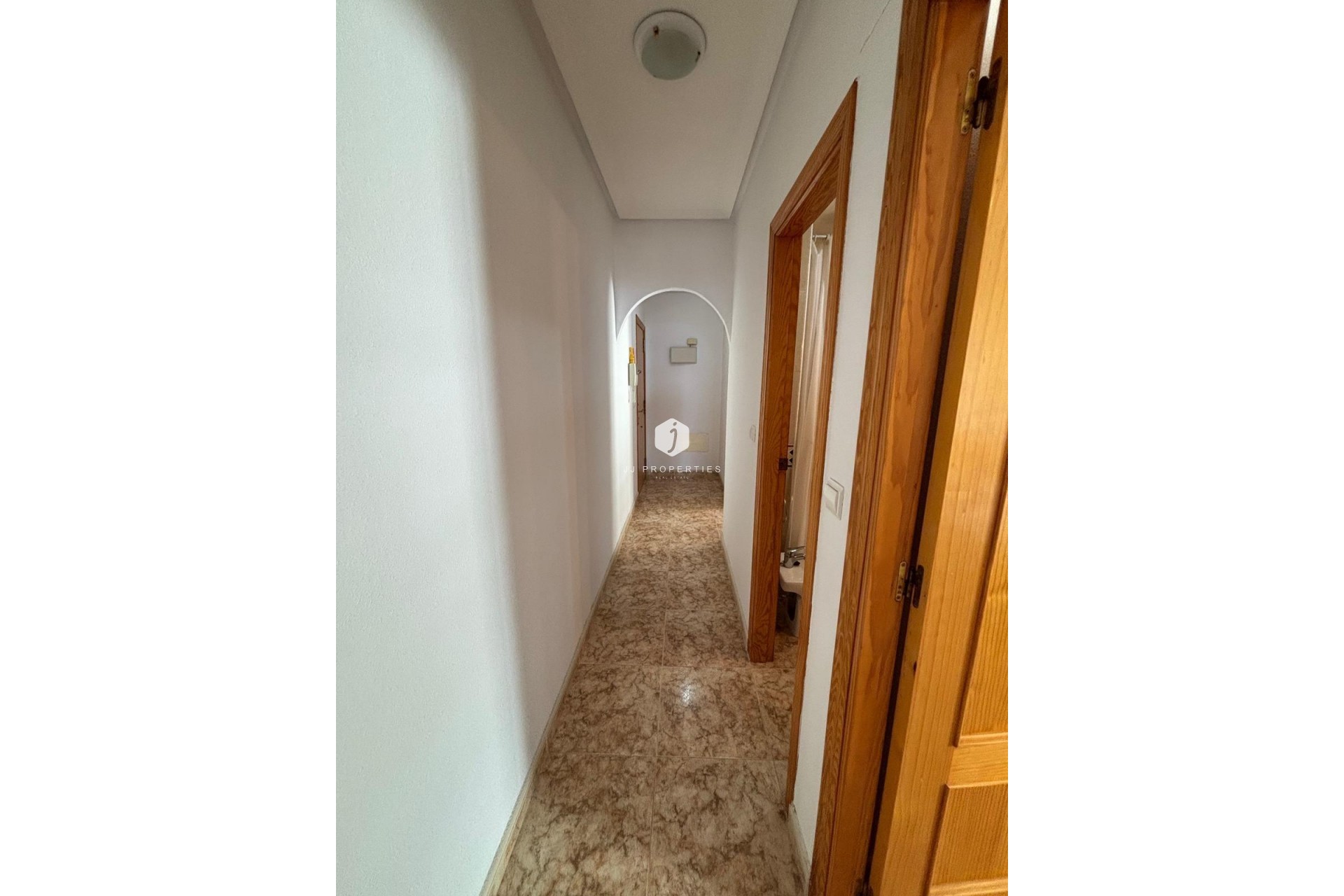 Resale - Apartment / flat -
Torrevieja - Playa del Cura