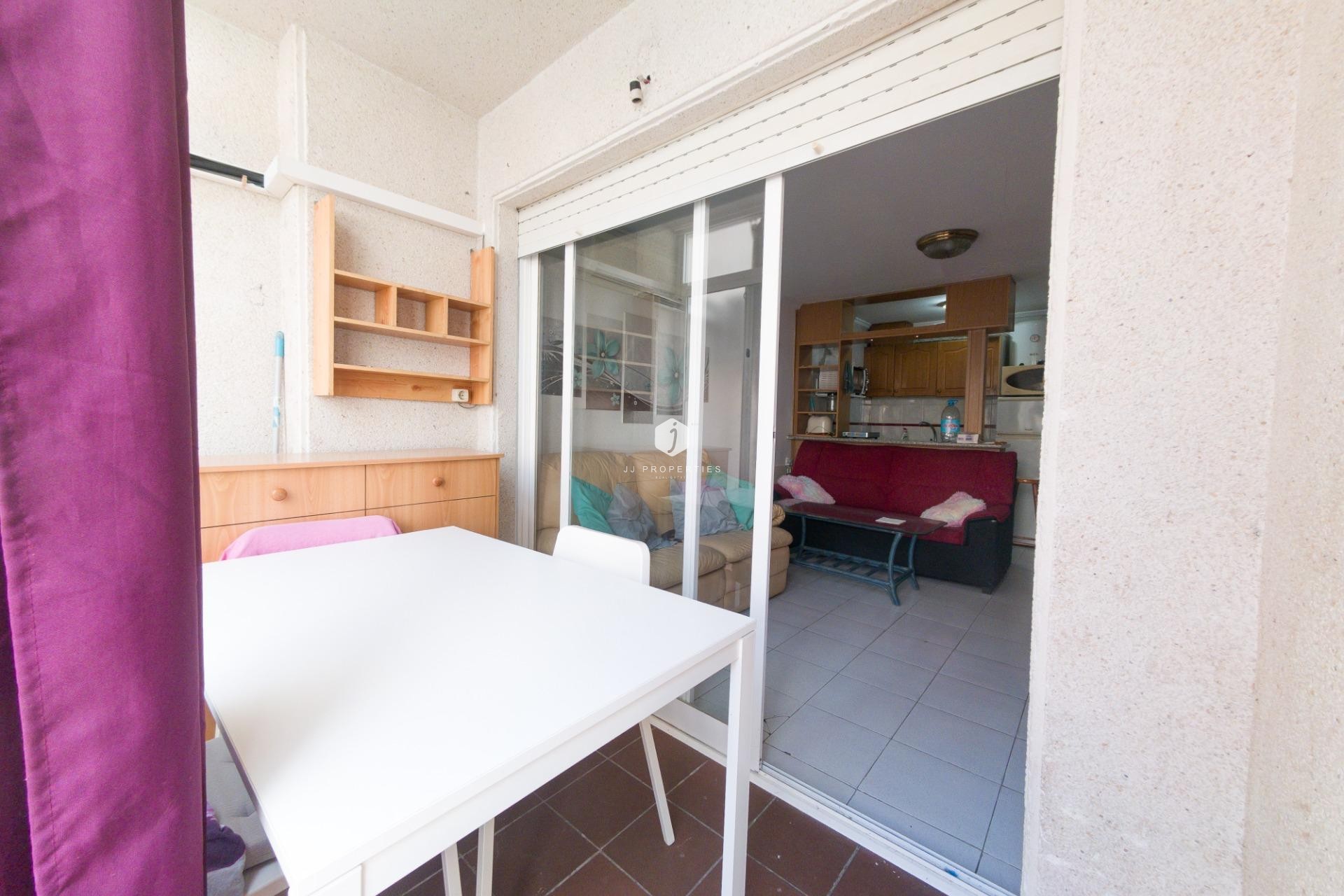 Resale - Apartment / flat -
Torrevieja - Playa del Cura